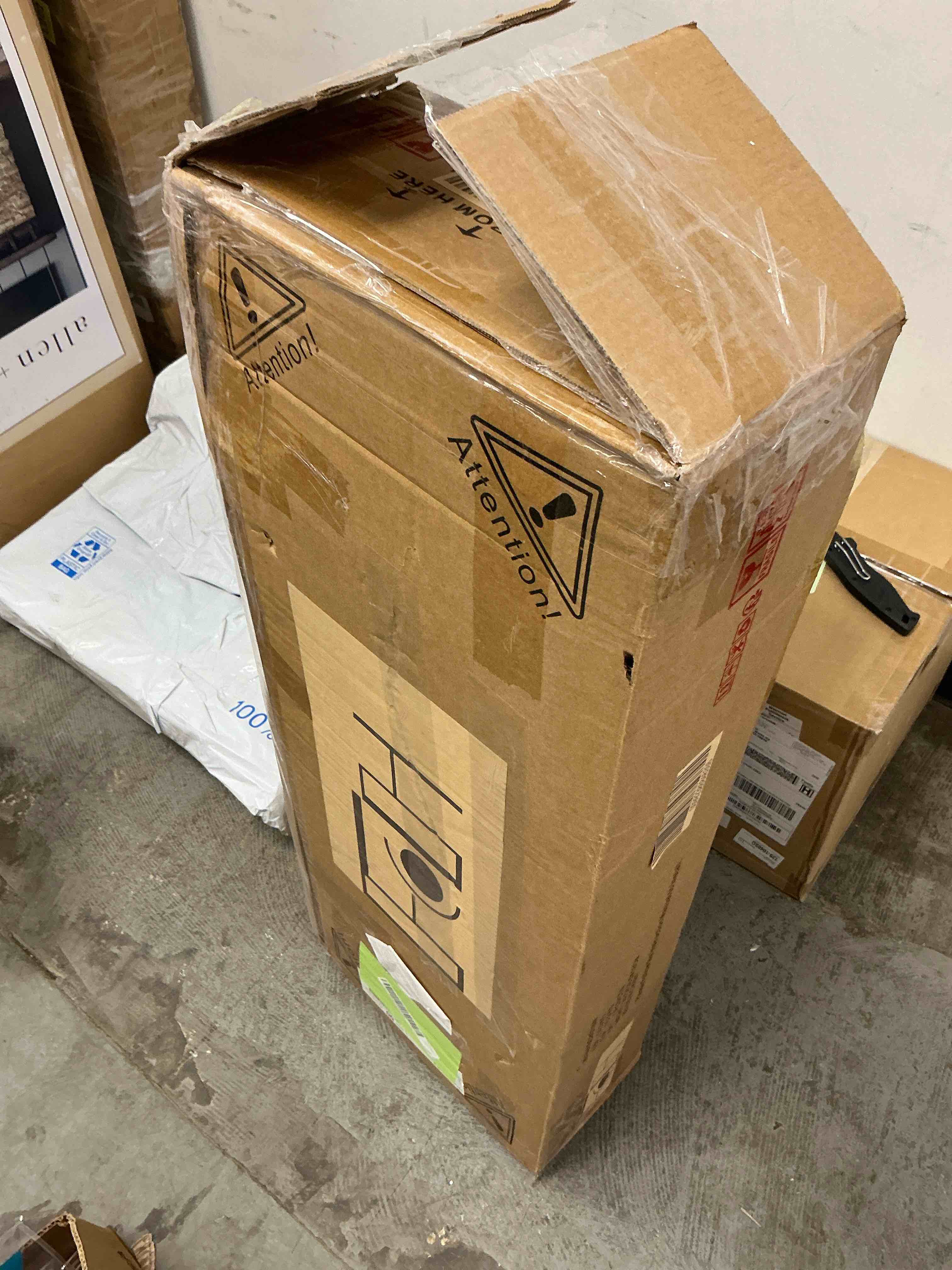 https://s3.amazonaws.com/lotting-images-prod/EmanualPiazza/YEL6861629_1745328612473.jpeg