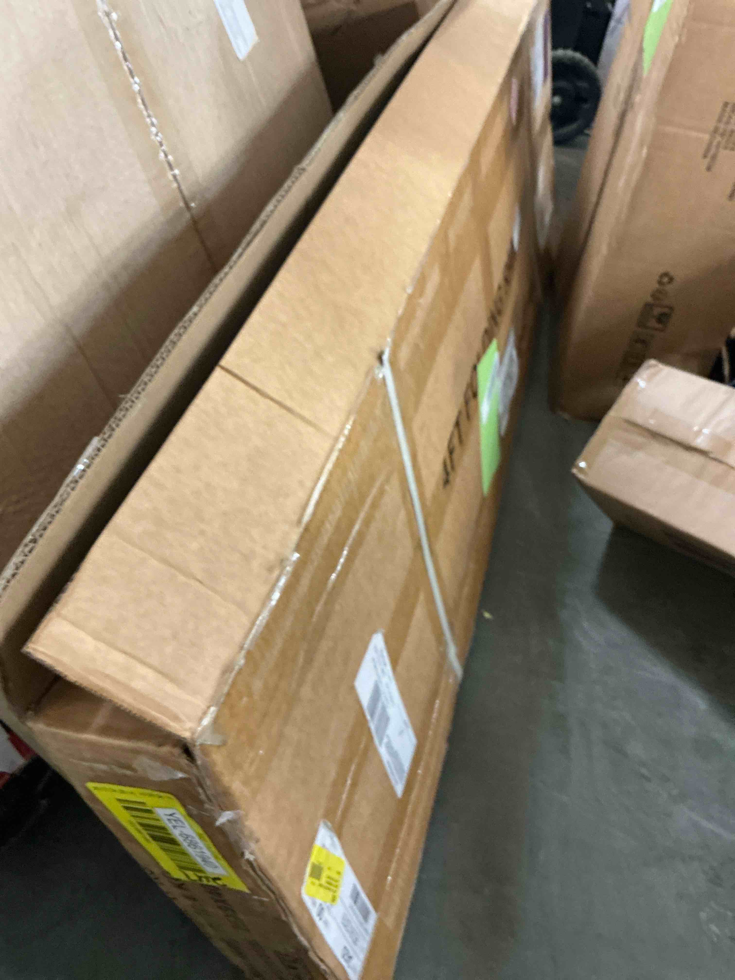 https://s3.amazonaws.com/lotting-images-prod/EmanualPiazza/YEL6861940_1745934757930.jpeg
