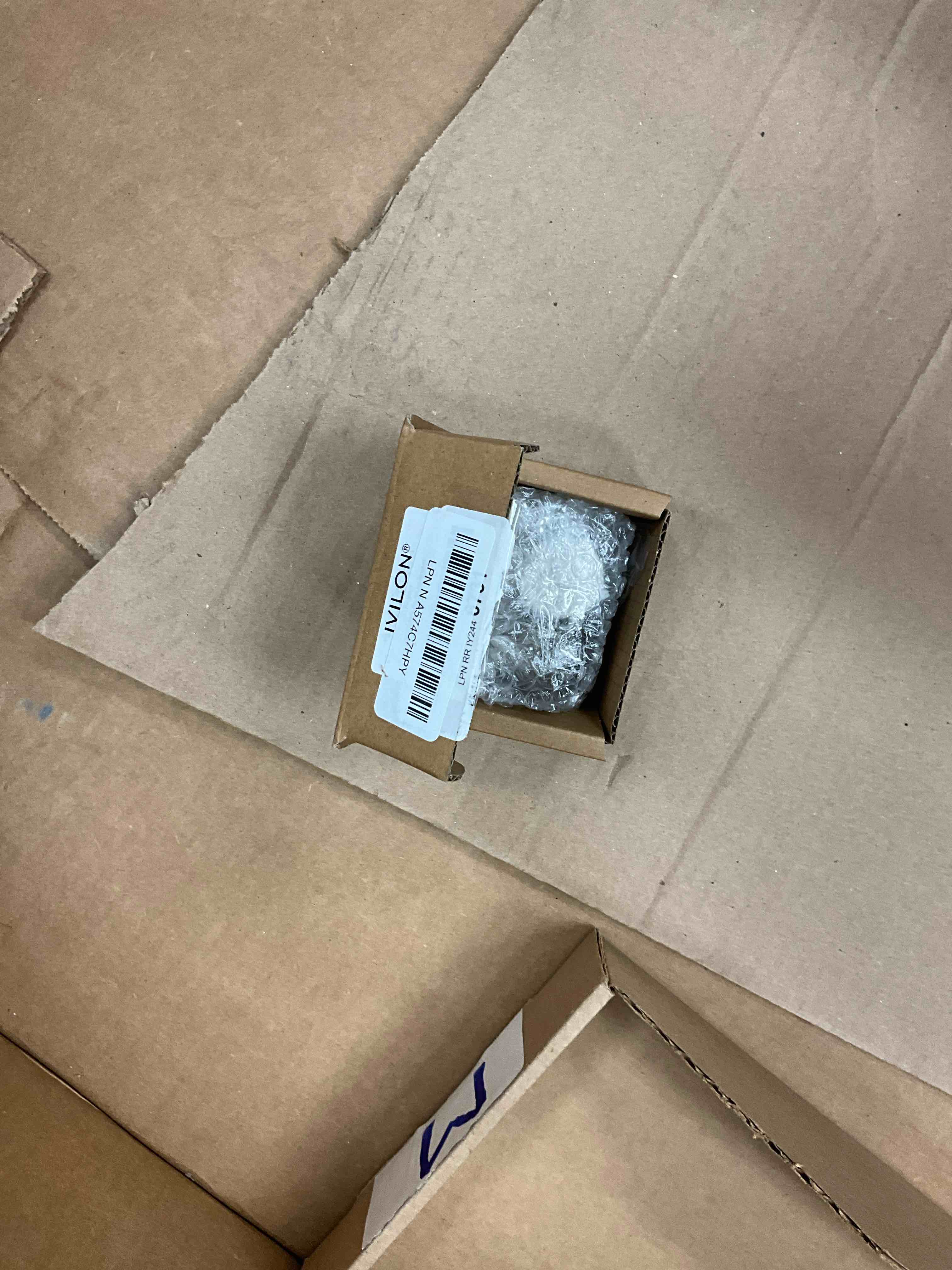 https://s3.amazonaws.com/lotting-images-prod/EmanualPiazza/YEL6862117_1746195717169.jpeg
