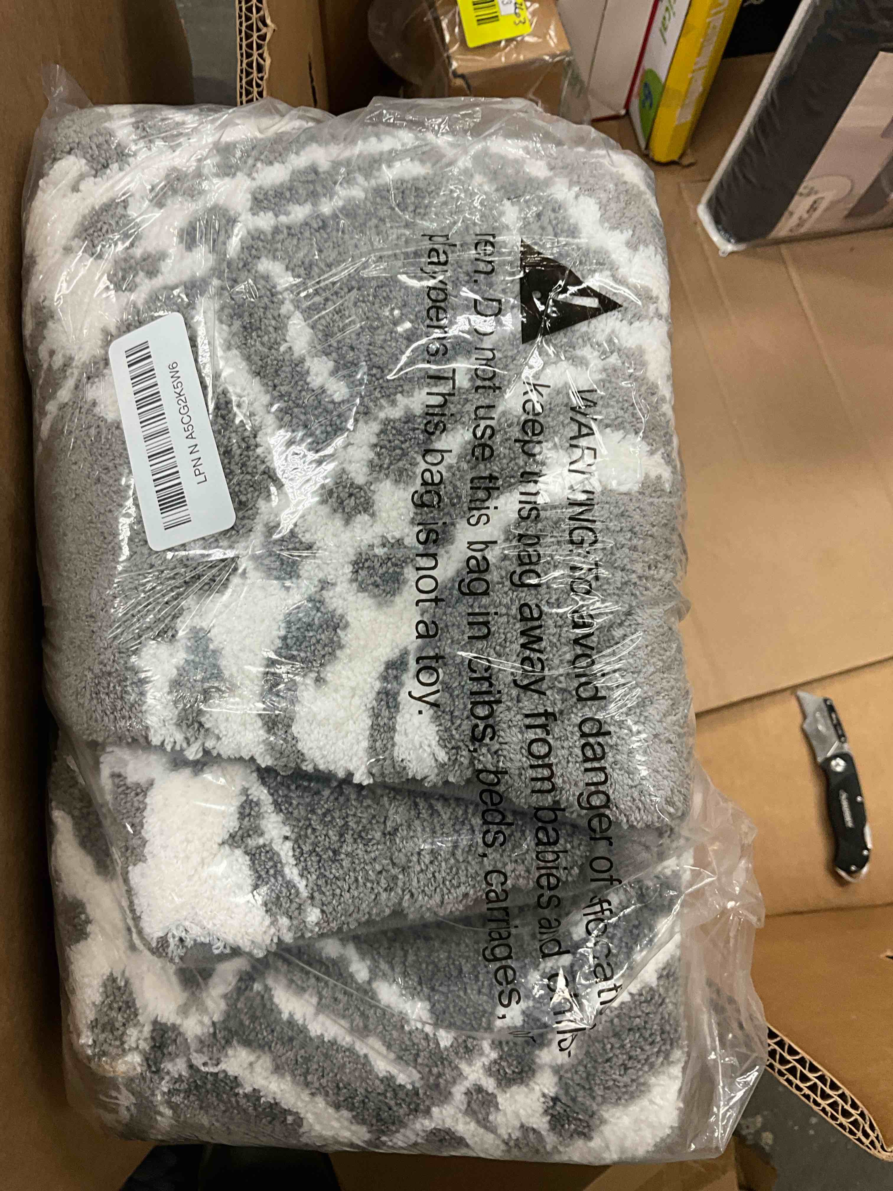 https://s3.amazonaws.com/lotting-images-prod/EmanualPiazza/YEL6862118_1746195759441.jpeg