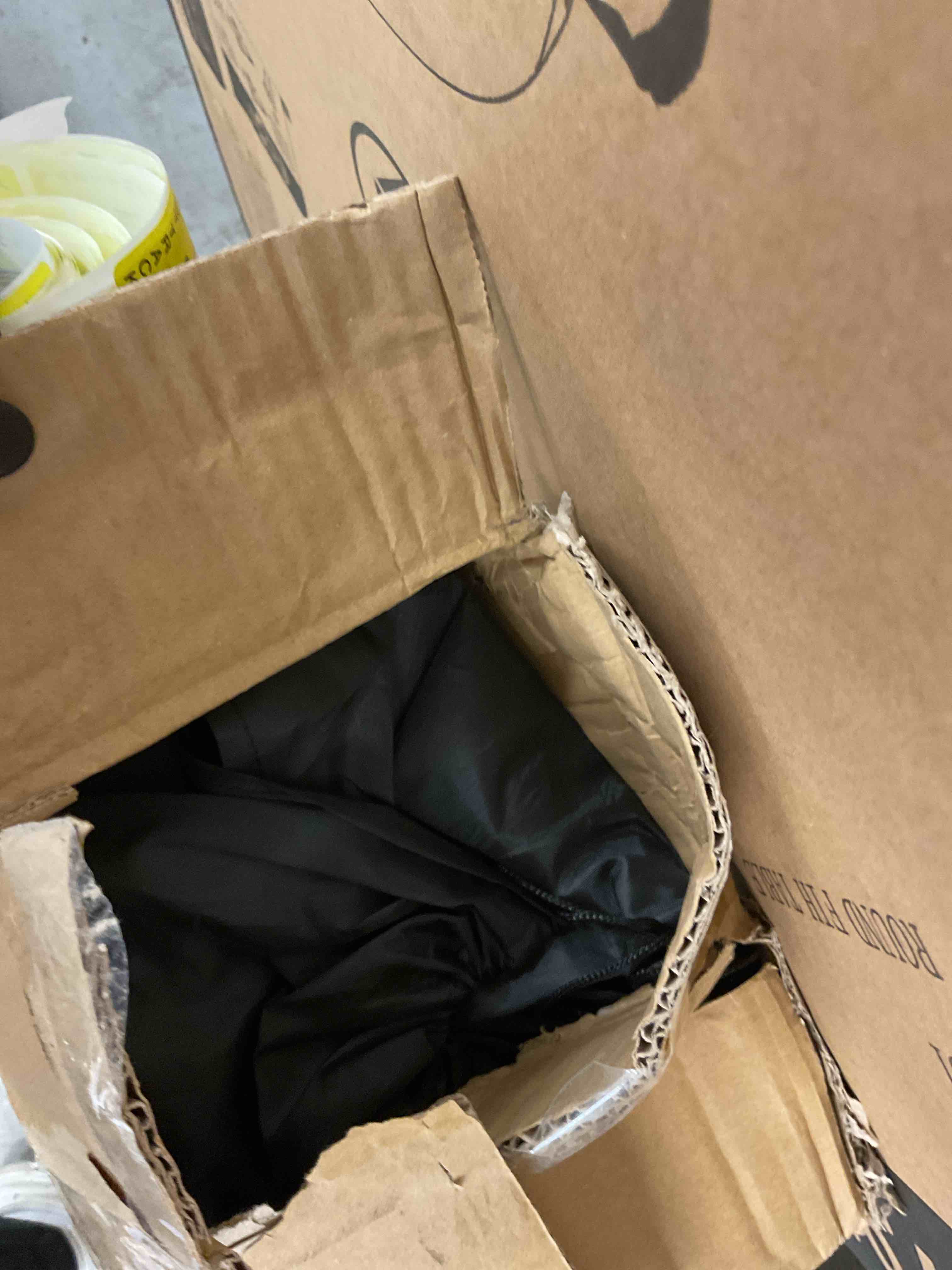 https://s3.amazonaws.com/lotting-images-prod/EmanualPiazza/YEL6862235_1746796827532.jpeg