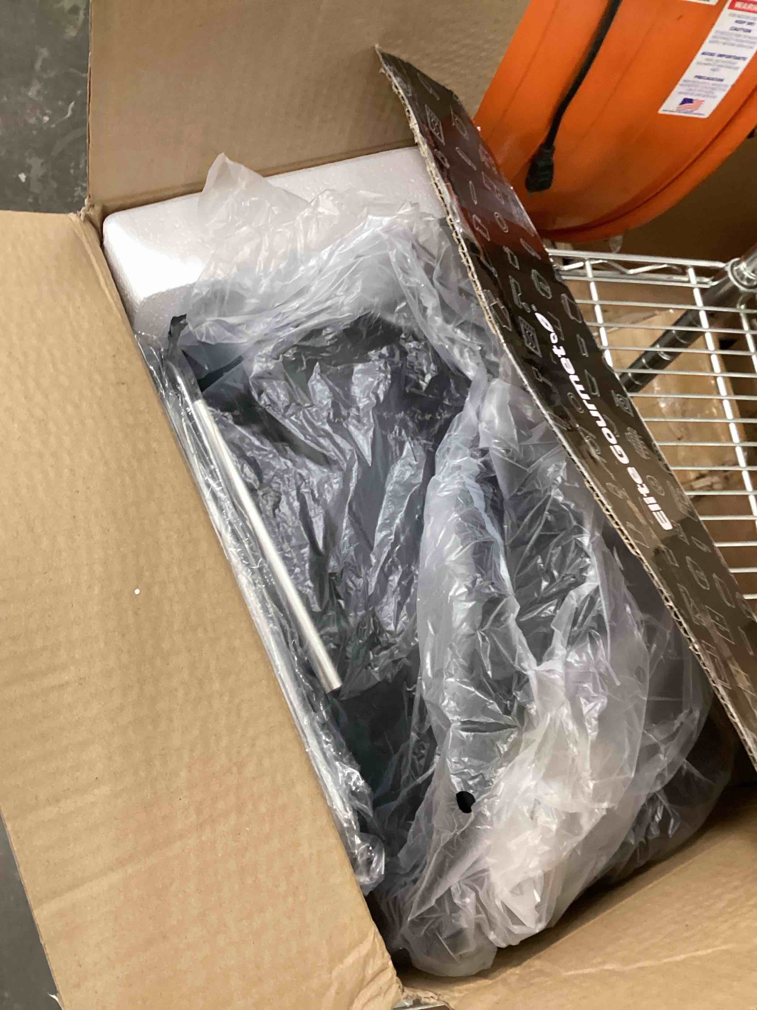 https://s3.amazonaws.com/lotting-images-prod/EmanualPiazza/YEL6862380_1746806627313.jpeg