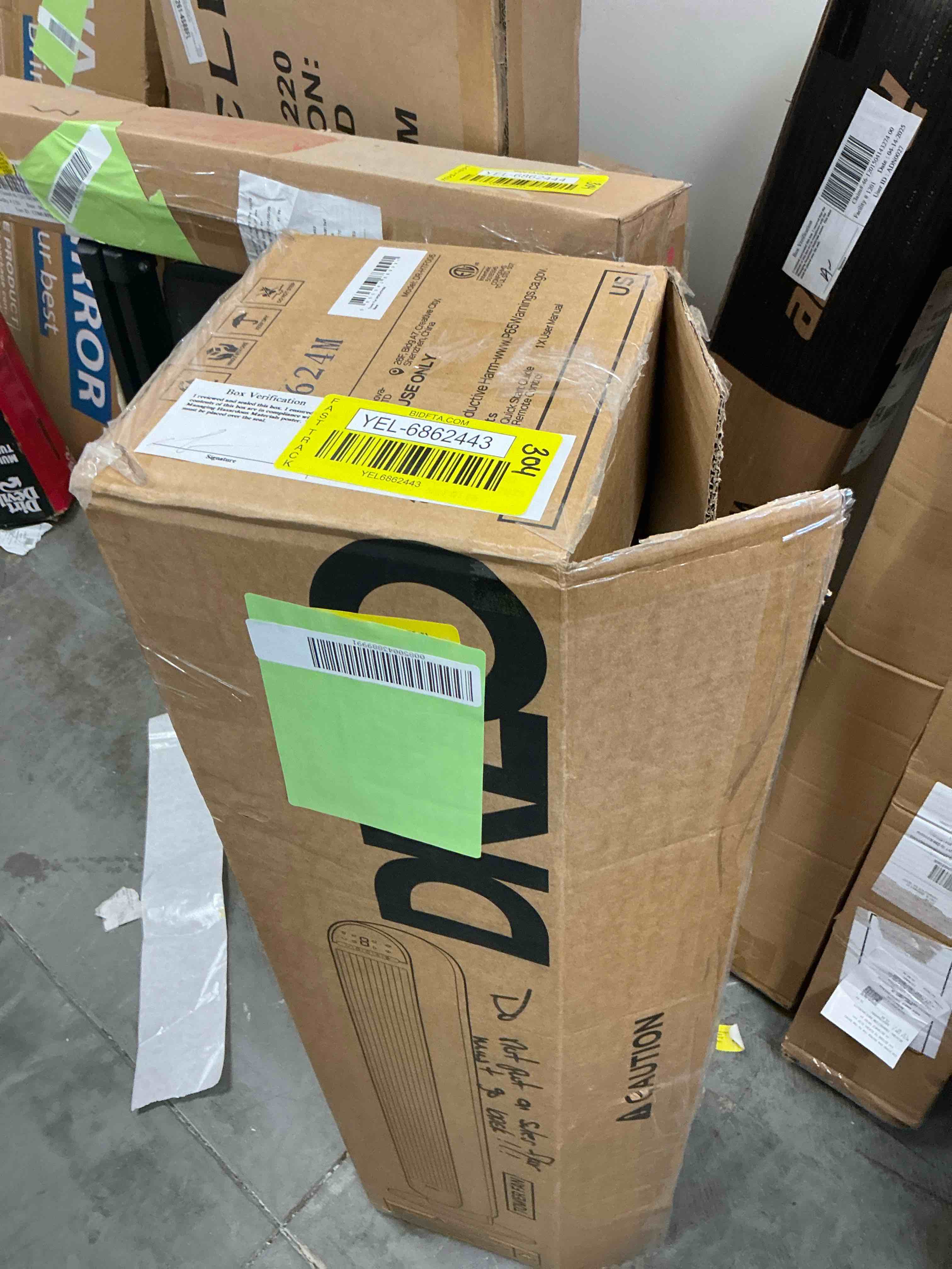 https://s3.amazonaws.com/lotting-images-prod/EmanualPiazza/YEL6862443_1746818997744.jpeg
