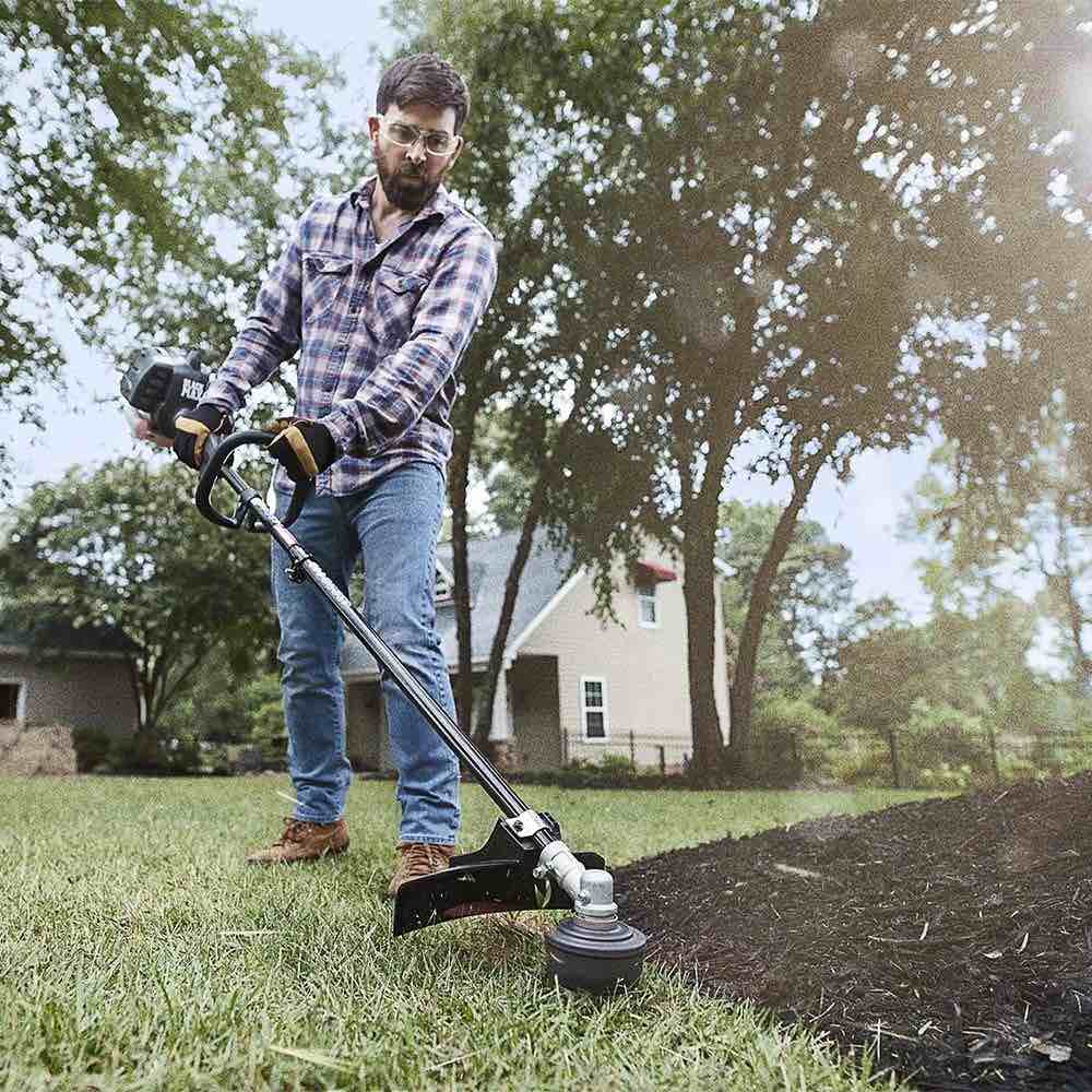 Black Max 30cc 4-Cycle Straight Shaft Attachment Capable String Trimmer