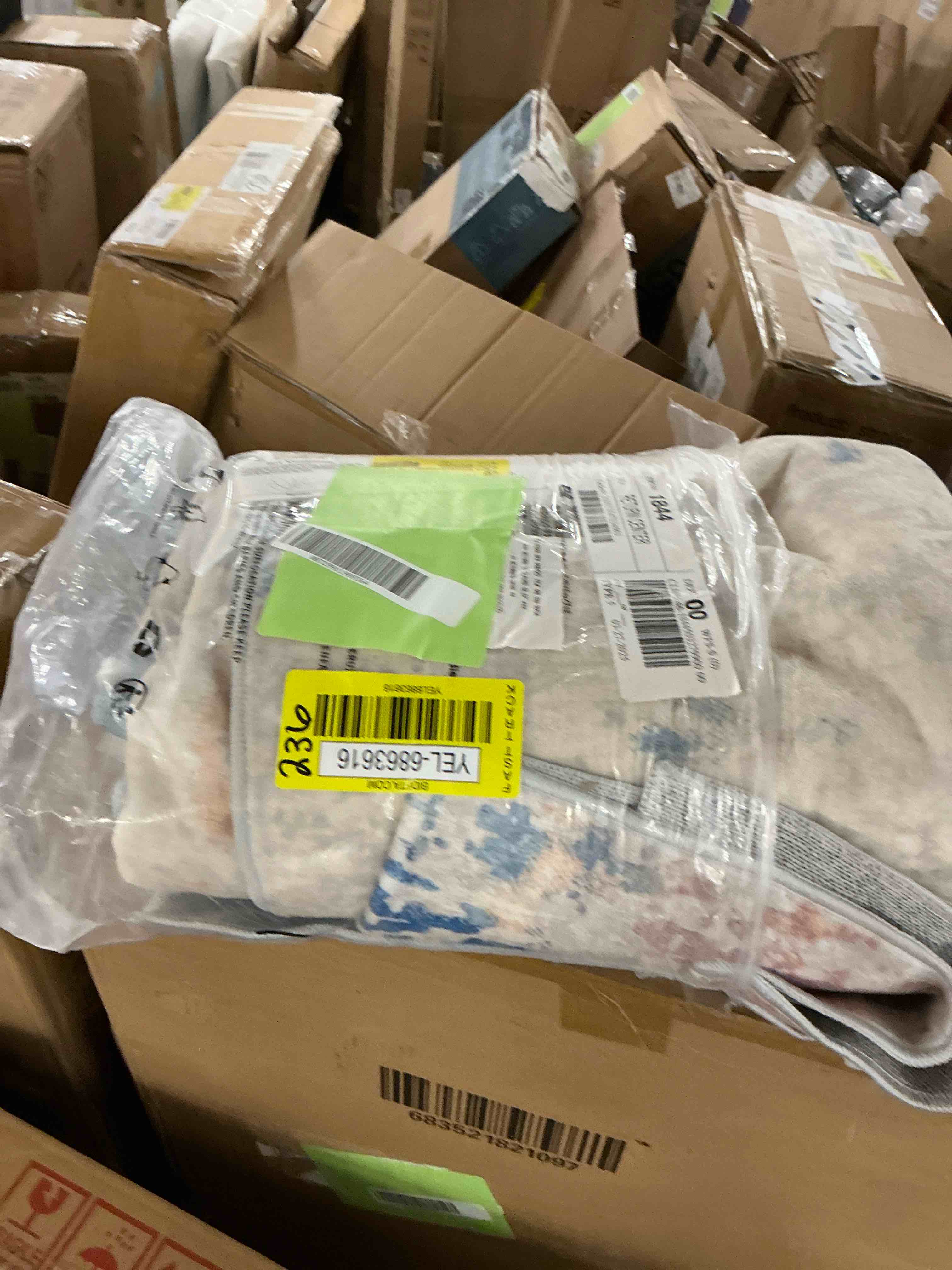 https://s3.amazonaws.com/lotting-images-prod/EmanualPiazza/YEL6863616_1745591472295.jpeg