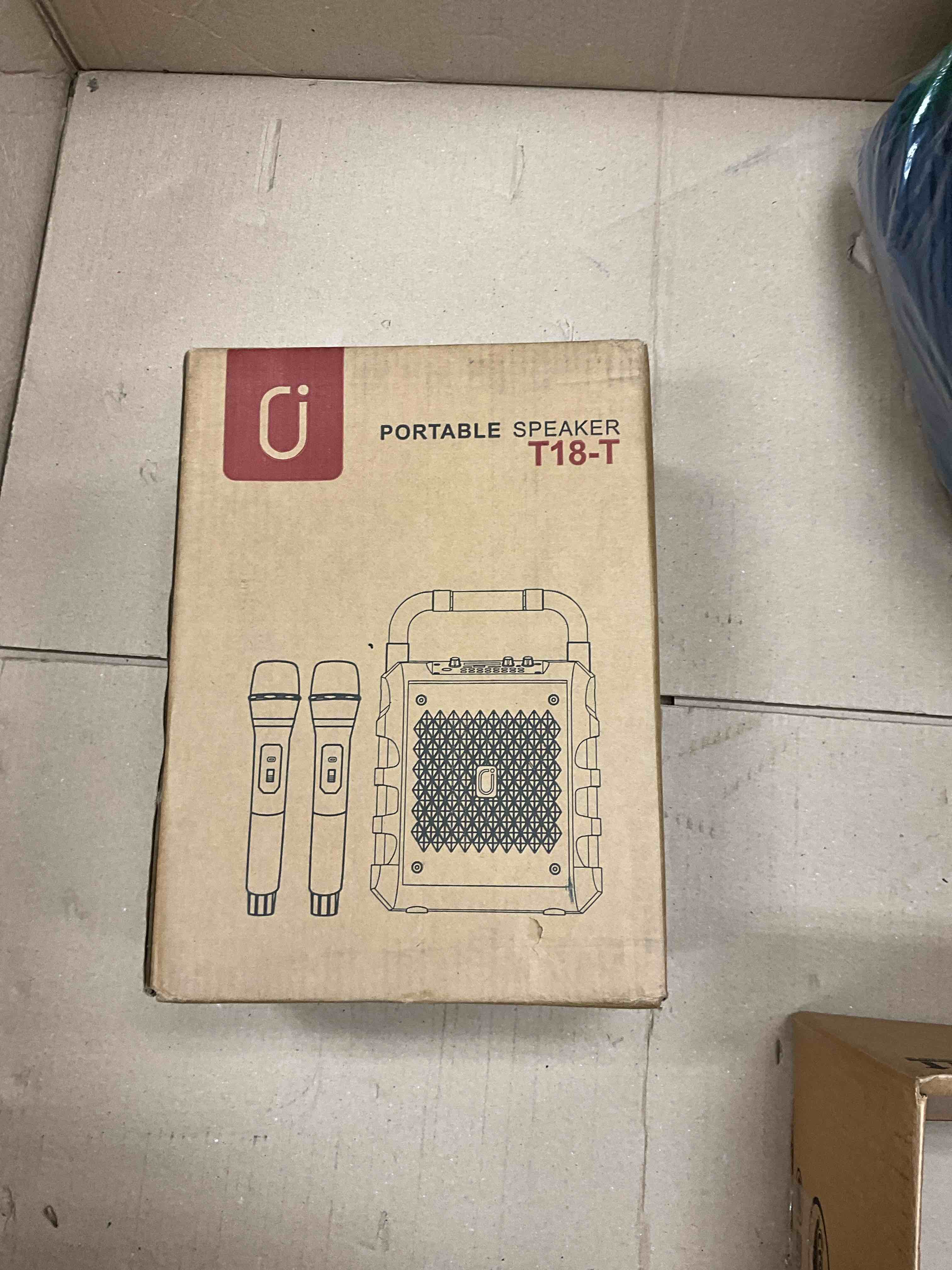 https://s3.amazonaws.com/lotting-images-prod/EmanualPiazza/YEL6863955_1746210039459.jpeg