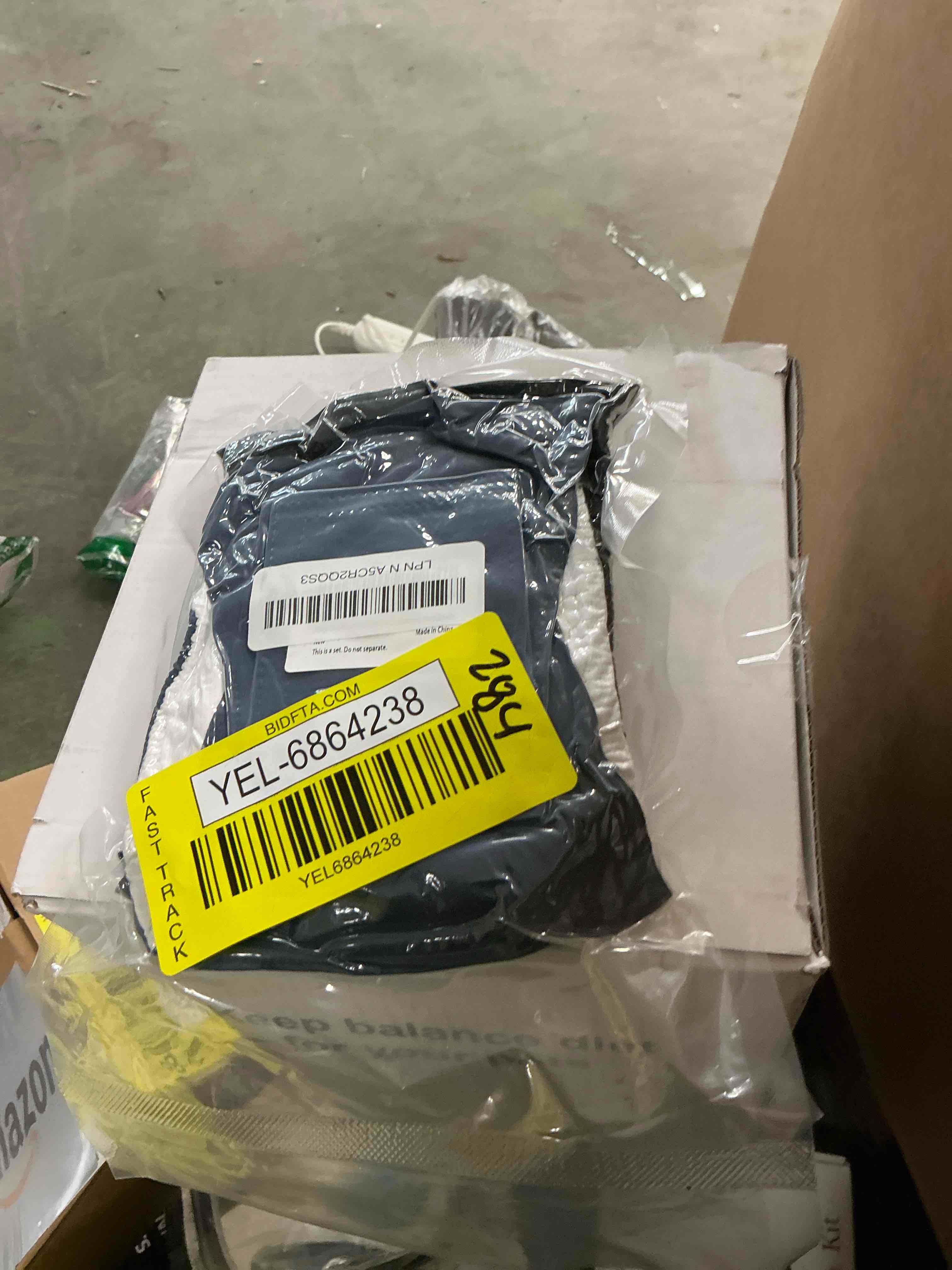 https://s3.amazonaws.com/lotting-images-prod/EmanualPiazza/YEL6864220_1746631566286.jpeg