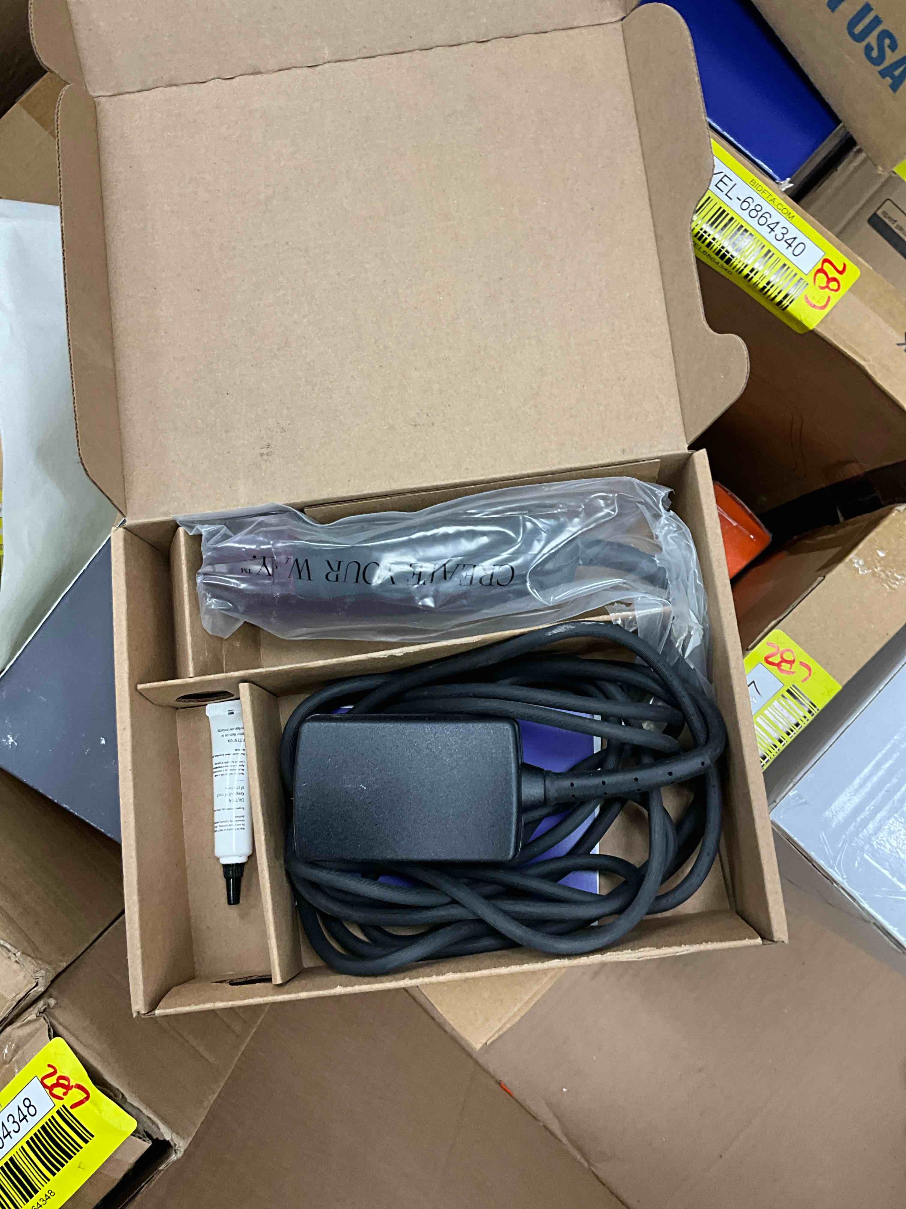 https://s3.amazonaws.com/lotting-images-prod/EmanualPiazza/YEL6864349_1746716575150.jpeg