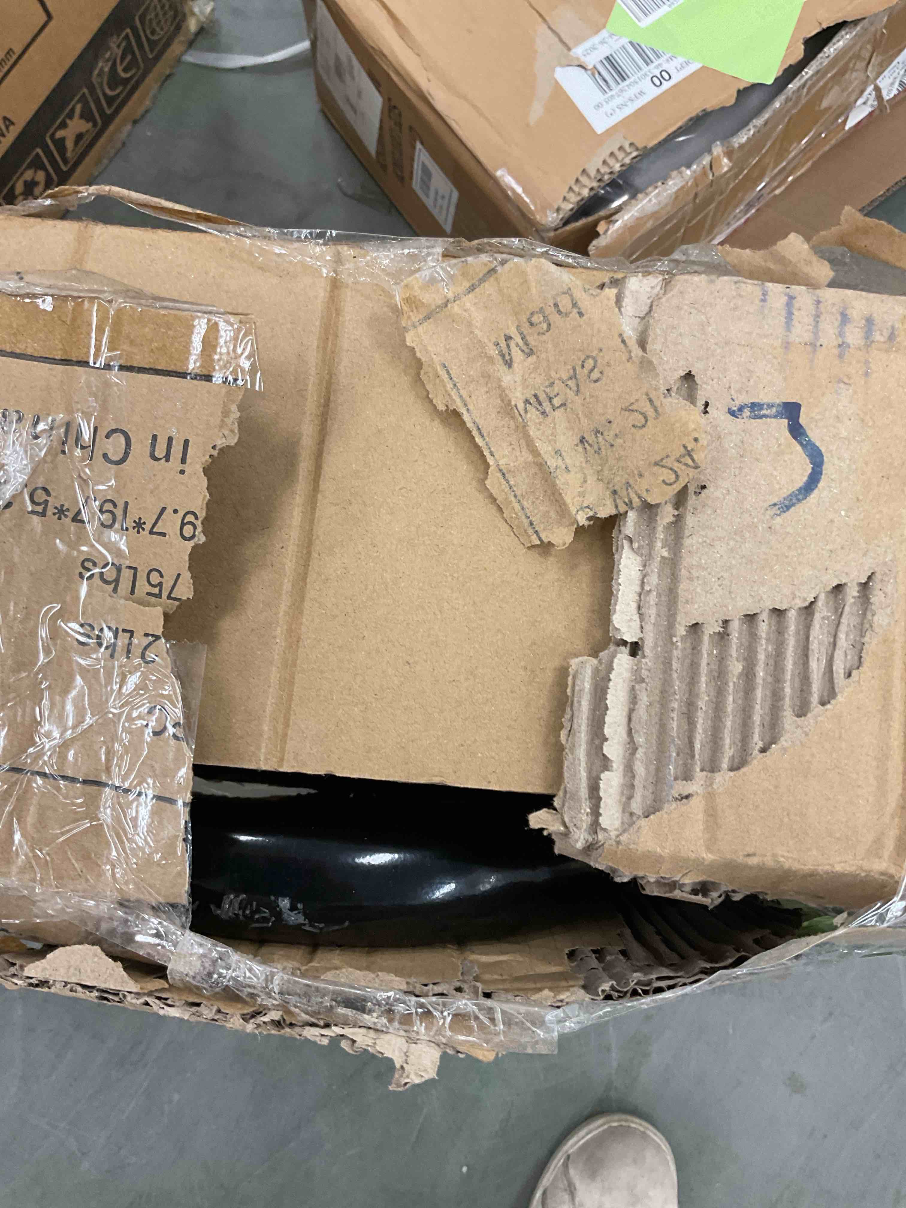 https://s3.amazonaws.com/lotting-images-prod/EmanualPiazza/YEL6864613_1746886325560.jpeg