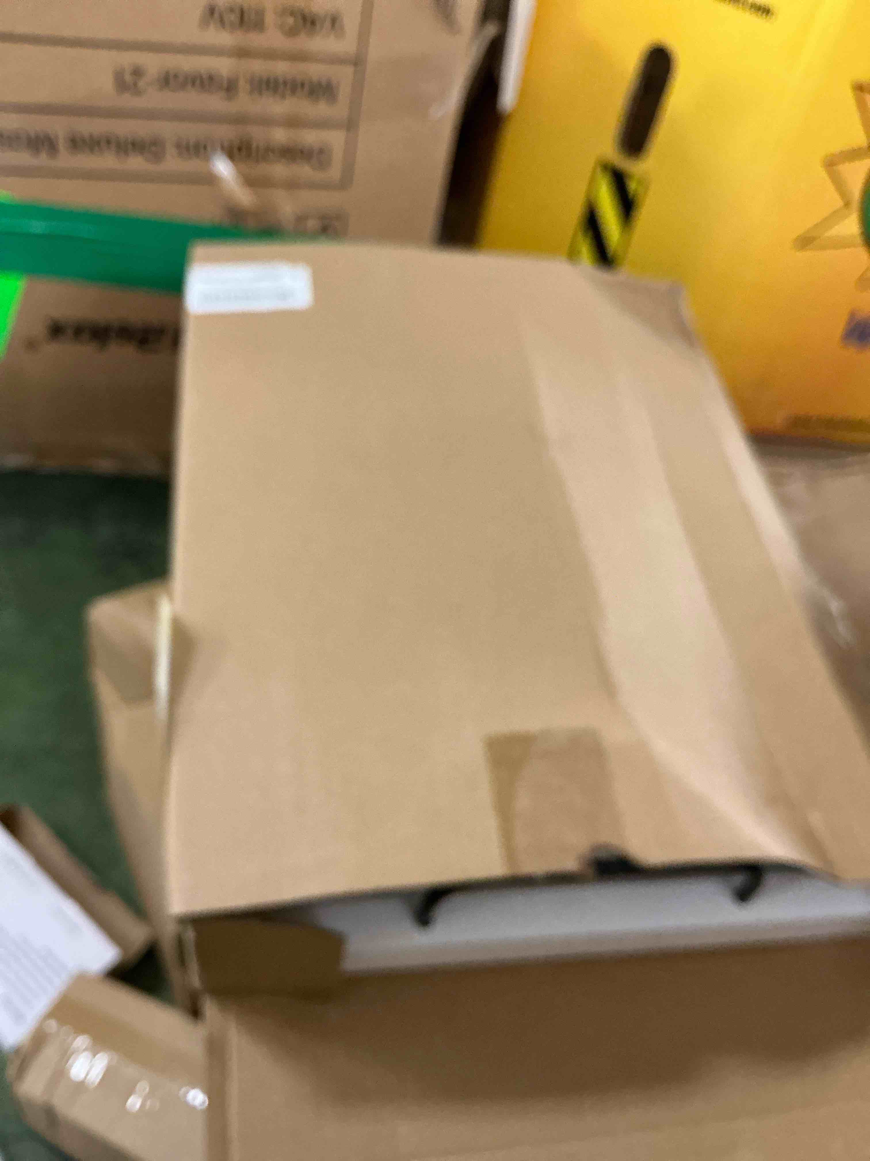 https://s3.amazonaws.com/lotting-images-prod/EmanualPiazza/YEL6864775_1747163764376.jpeg
