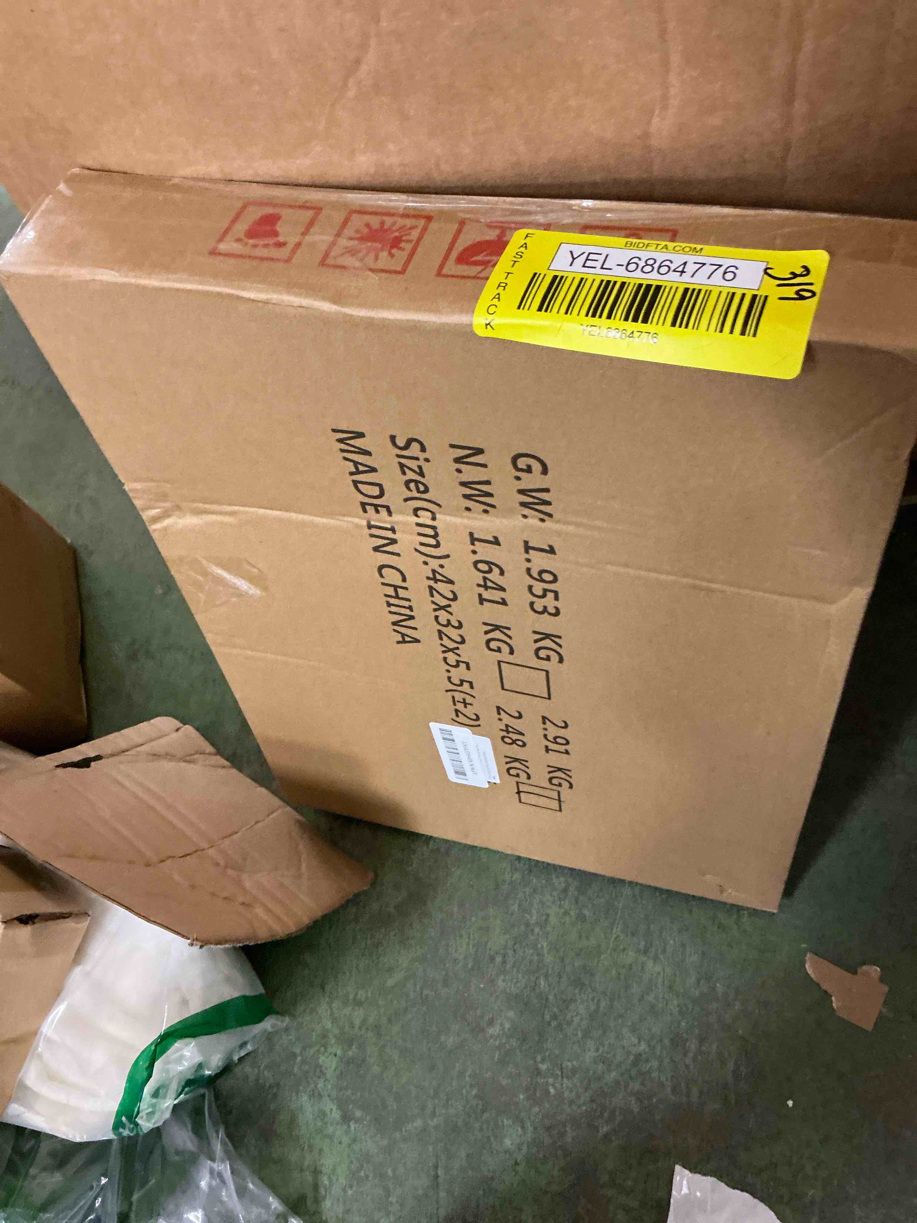 https://s3.amazonaws.com/lotting-images-prod/EmanualPiazza/YEL6864776_1747163737112.jpeg