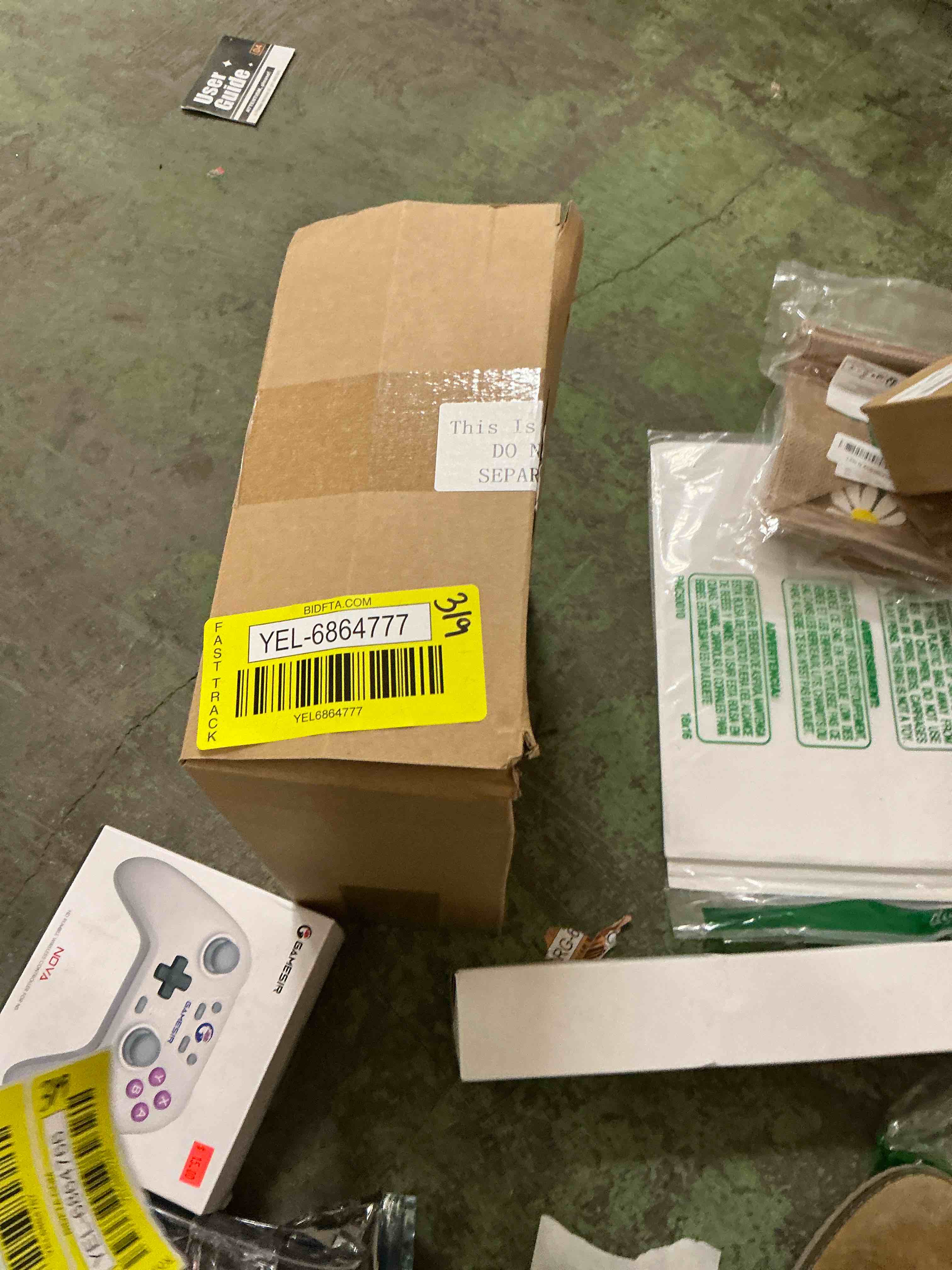 https://s3.amazonaws.com/lotting-images-prod/EmanualPiazza/YEL6864777_1747163708424.jpeg