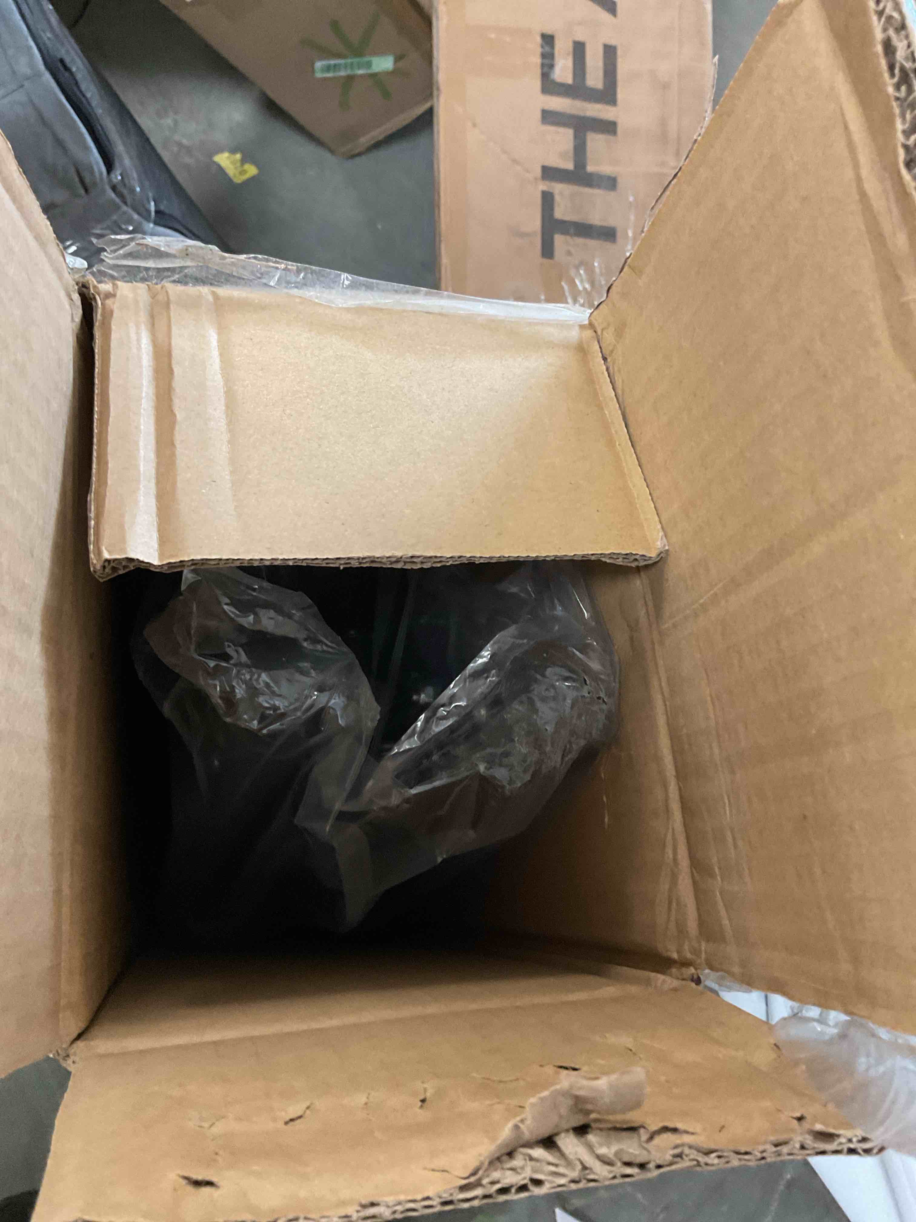 https://s3.amazonaws.com/lotting-images-prod/EmanualPiazza/YEL6869178_1739802291100.jpeg