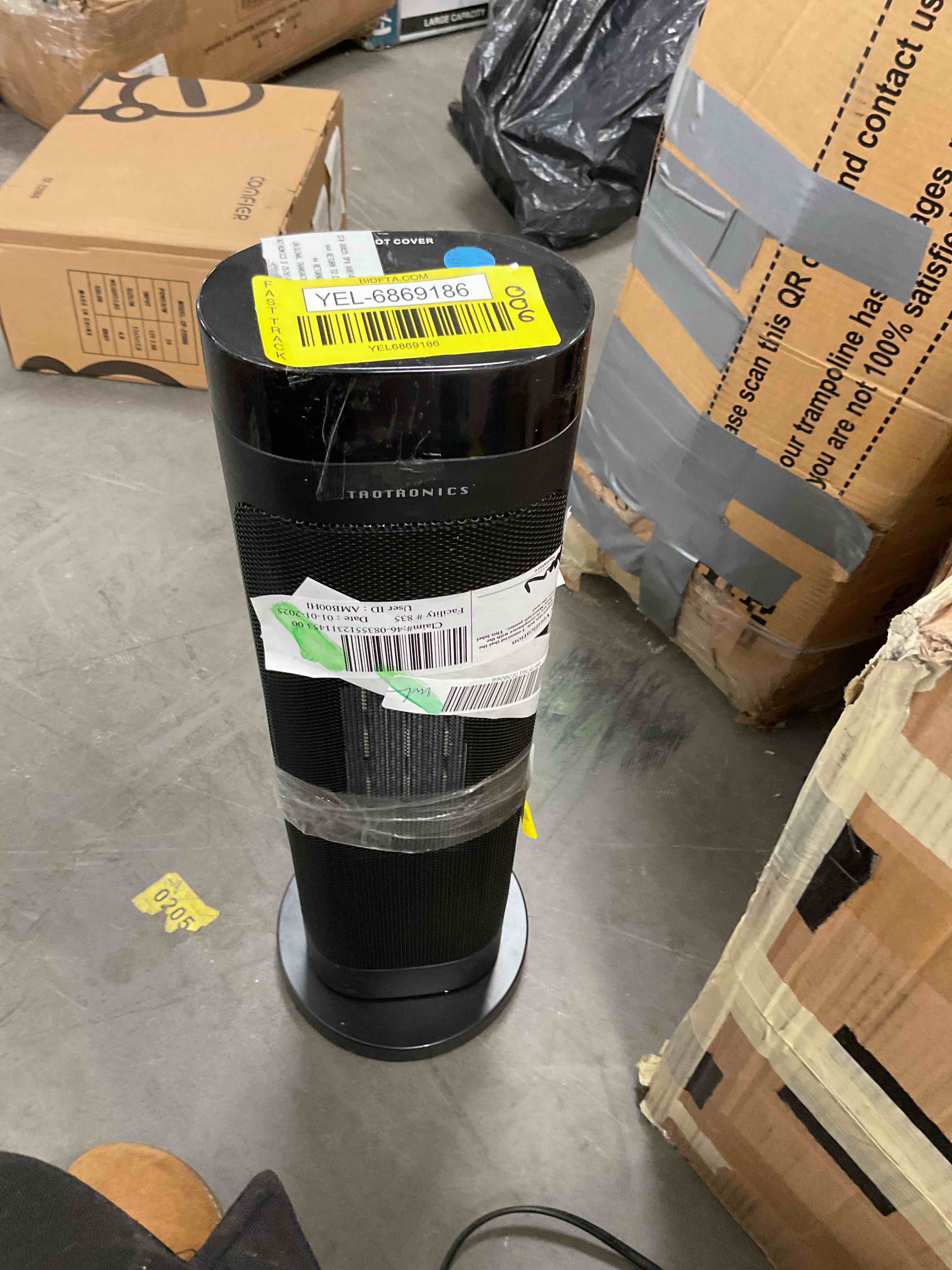 https://s3.amazonaws.com/lotting-images-prod/EmanualPiazza/YEL6869186_1739803556174.jpeg