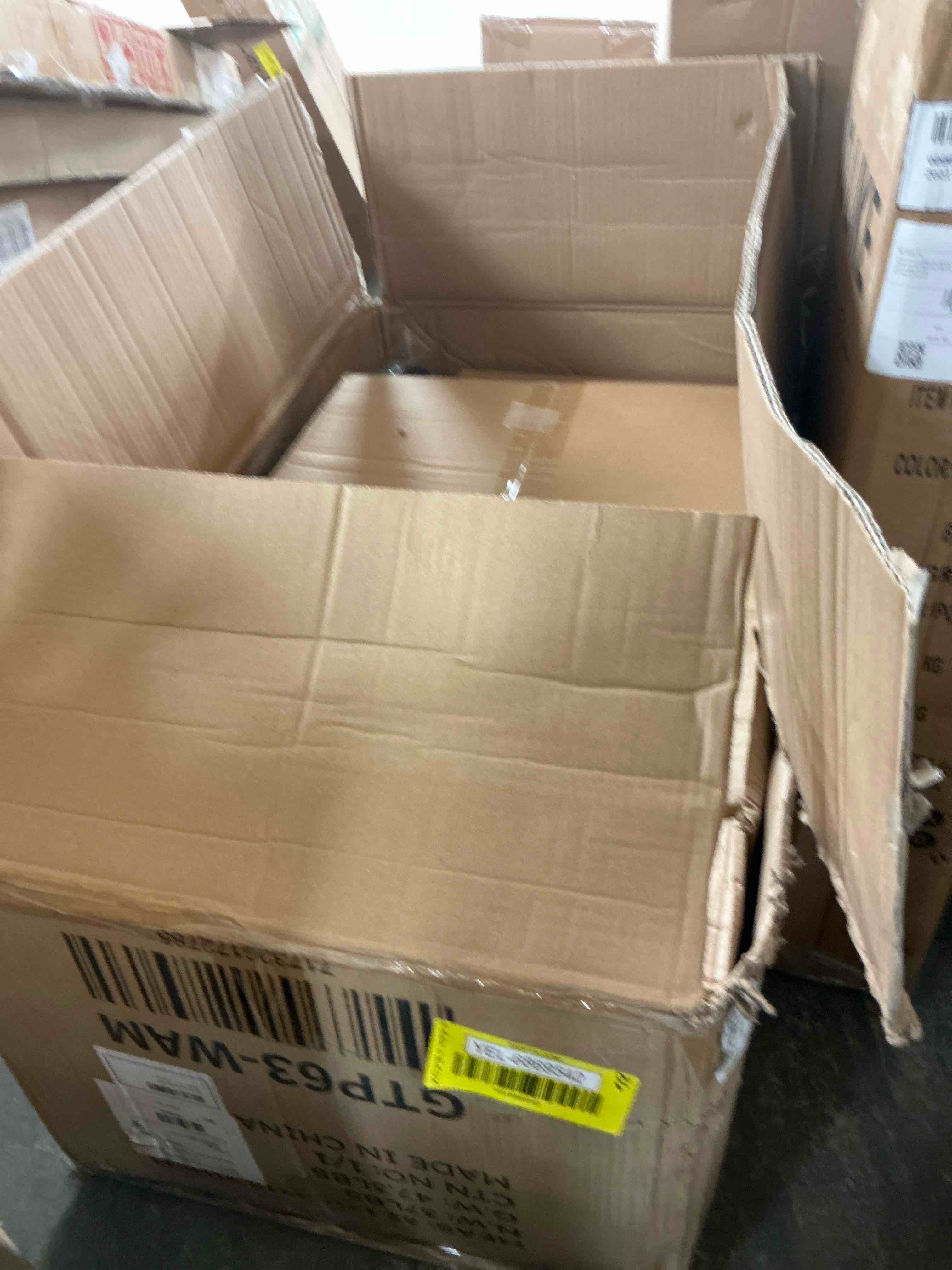https://s3.amazonaws.com/lotting-images-prod/EmanualPiazza/YEL6869542_1740582920168.jpeg