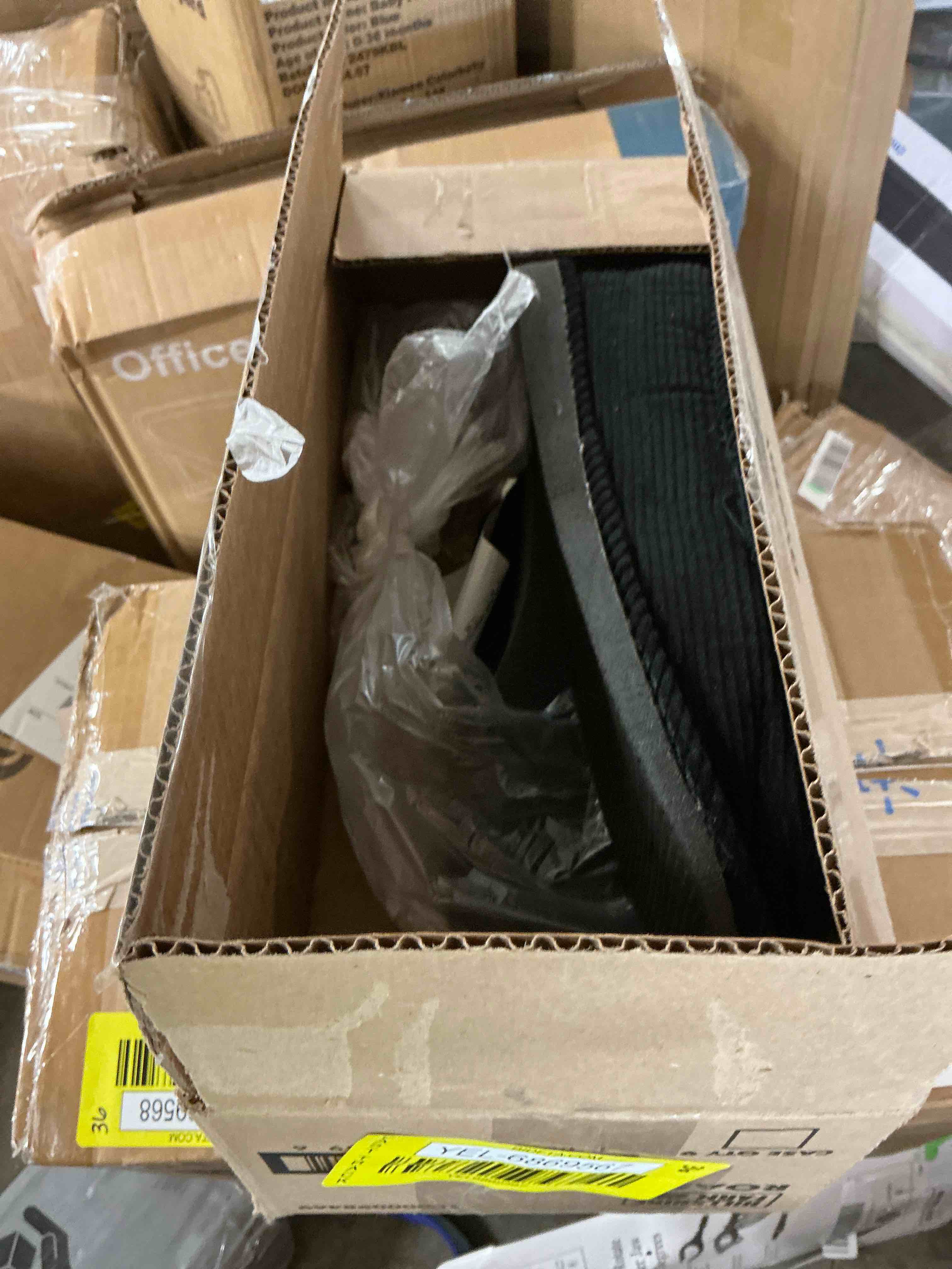 https://s3.amazonaws.com/lotting-images-prod/EmanualPiazza/YEL6869567_1740581309461.jpeg
