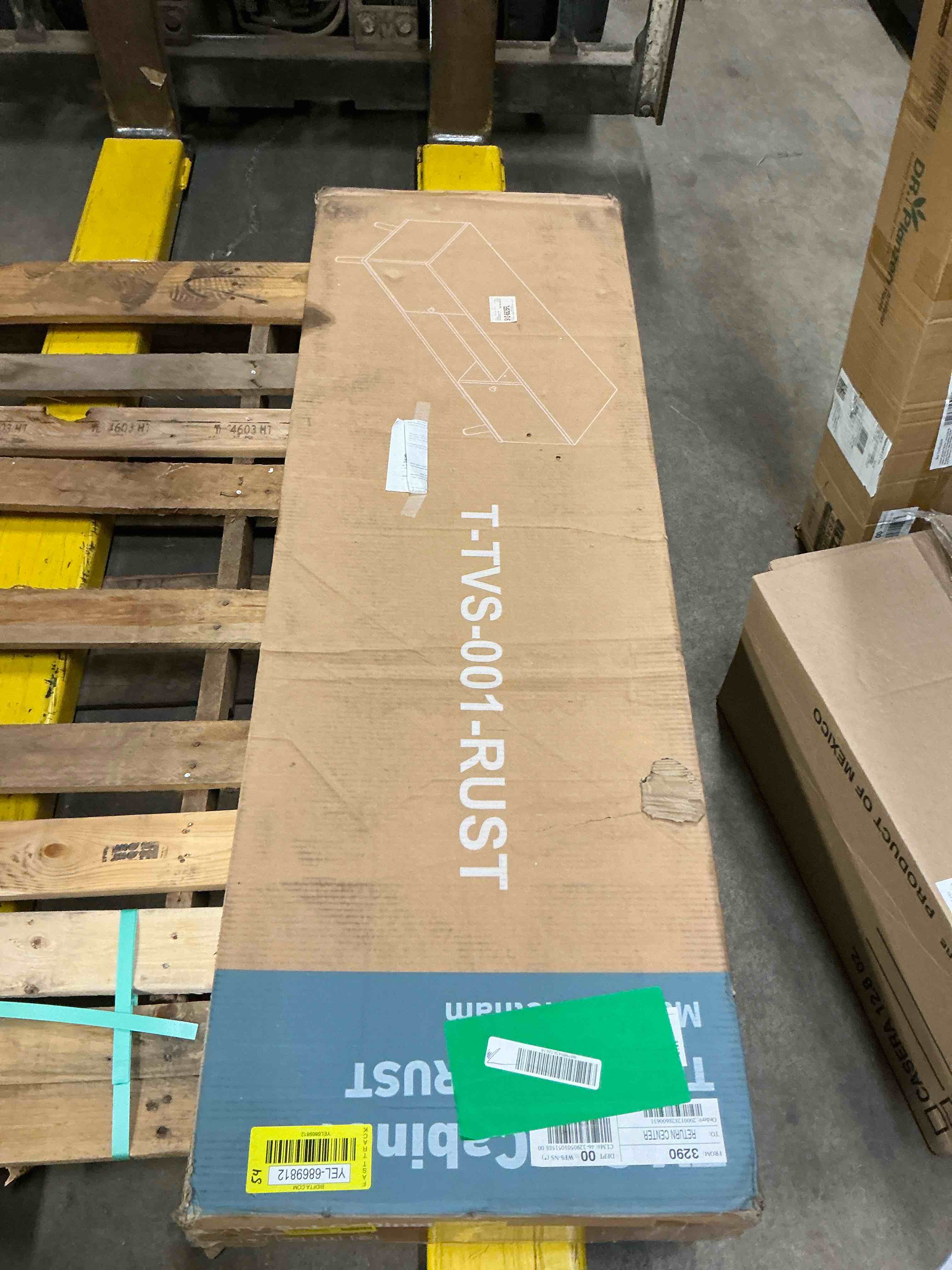 https://s3.amazonaws.com/lotting-images-prod/EmanualPiazza/YEL6869812_1741109774429.jpeg