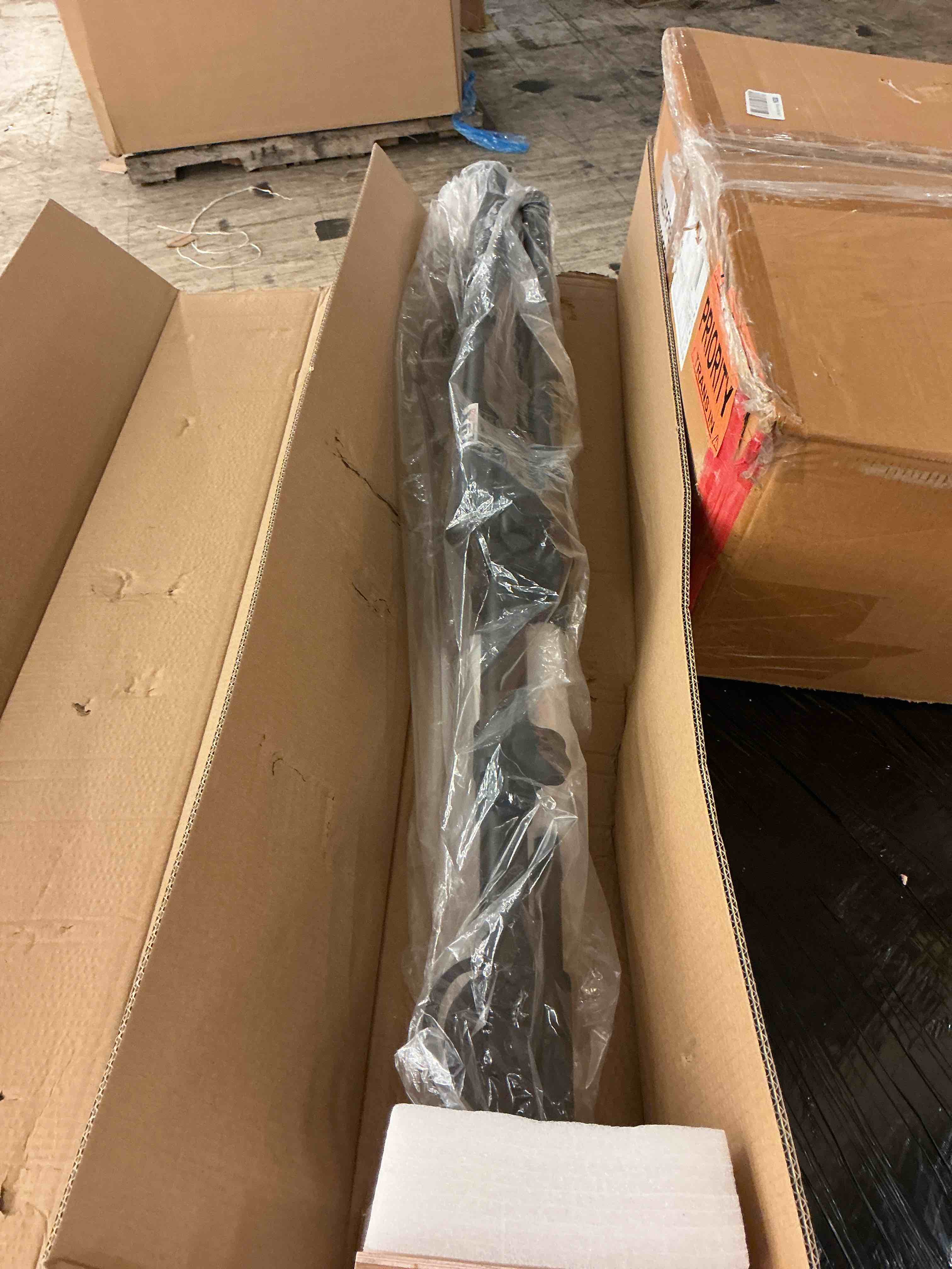 https://s3.amazonaws.com/lotting-images-prod/Excess4Less/GRA6045877_1783529749766.jpeg