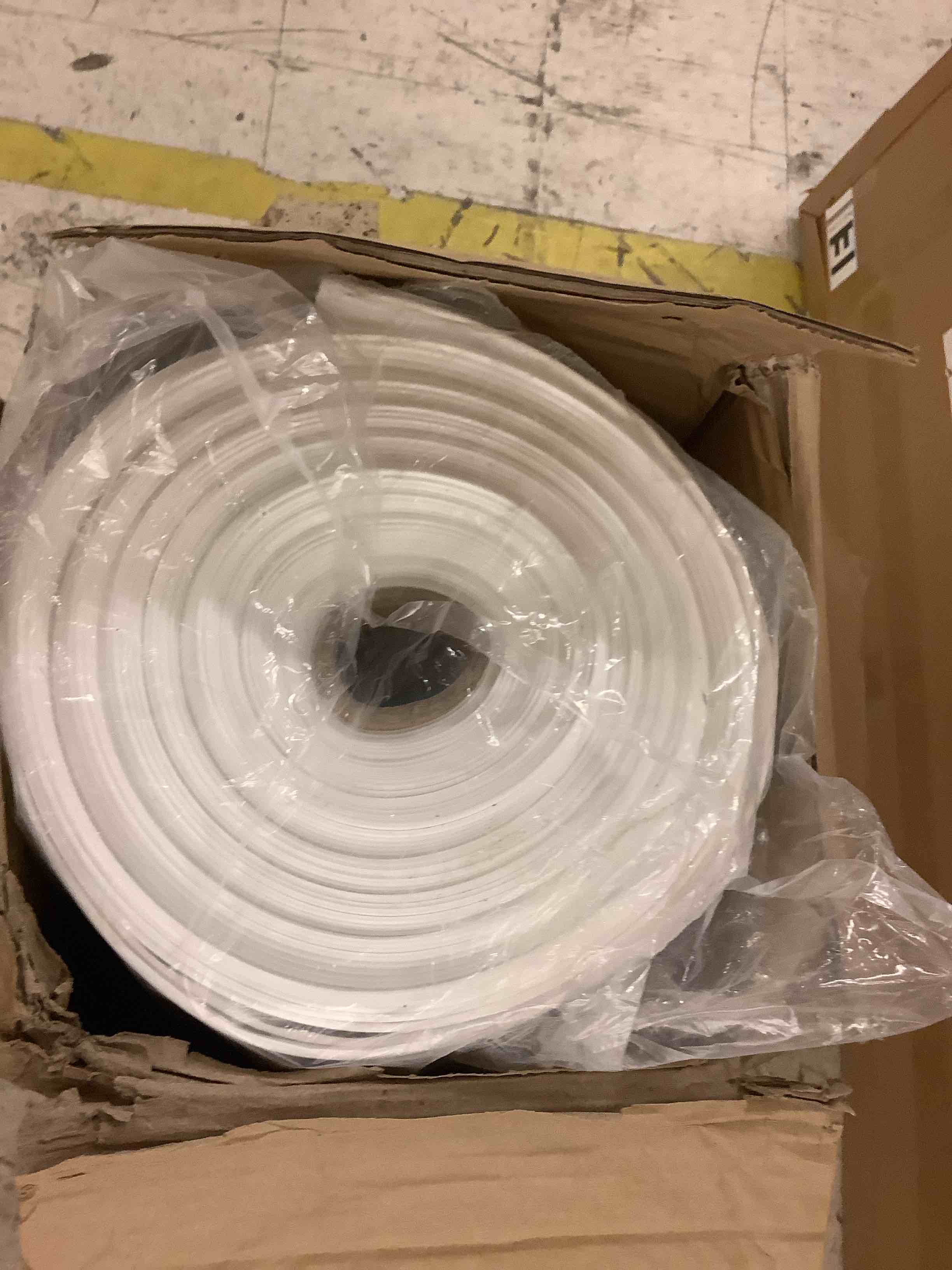 https://s3.amazonaws.com/lotting-images-prod/Excess4Less/GRA6053808_1780689758450.jpeg