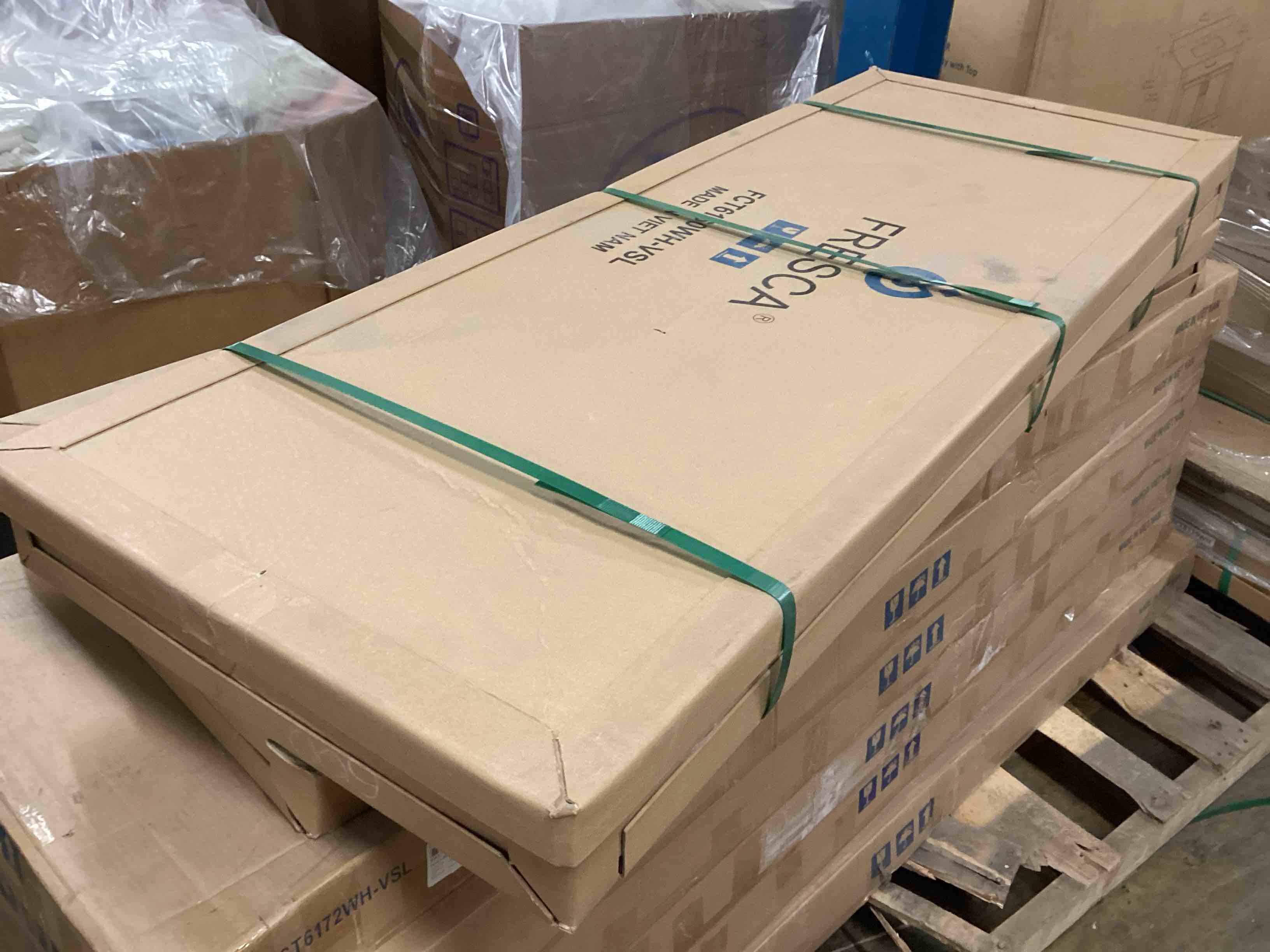 Condition photo showing Brand New for Fresca 60in x 20.5in Modella Cabinet Countertop For Single Vessel Sink - FCT6160WH-VSL (Countertop Only - Sink Not Included)