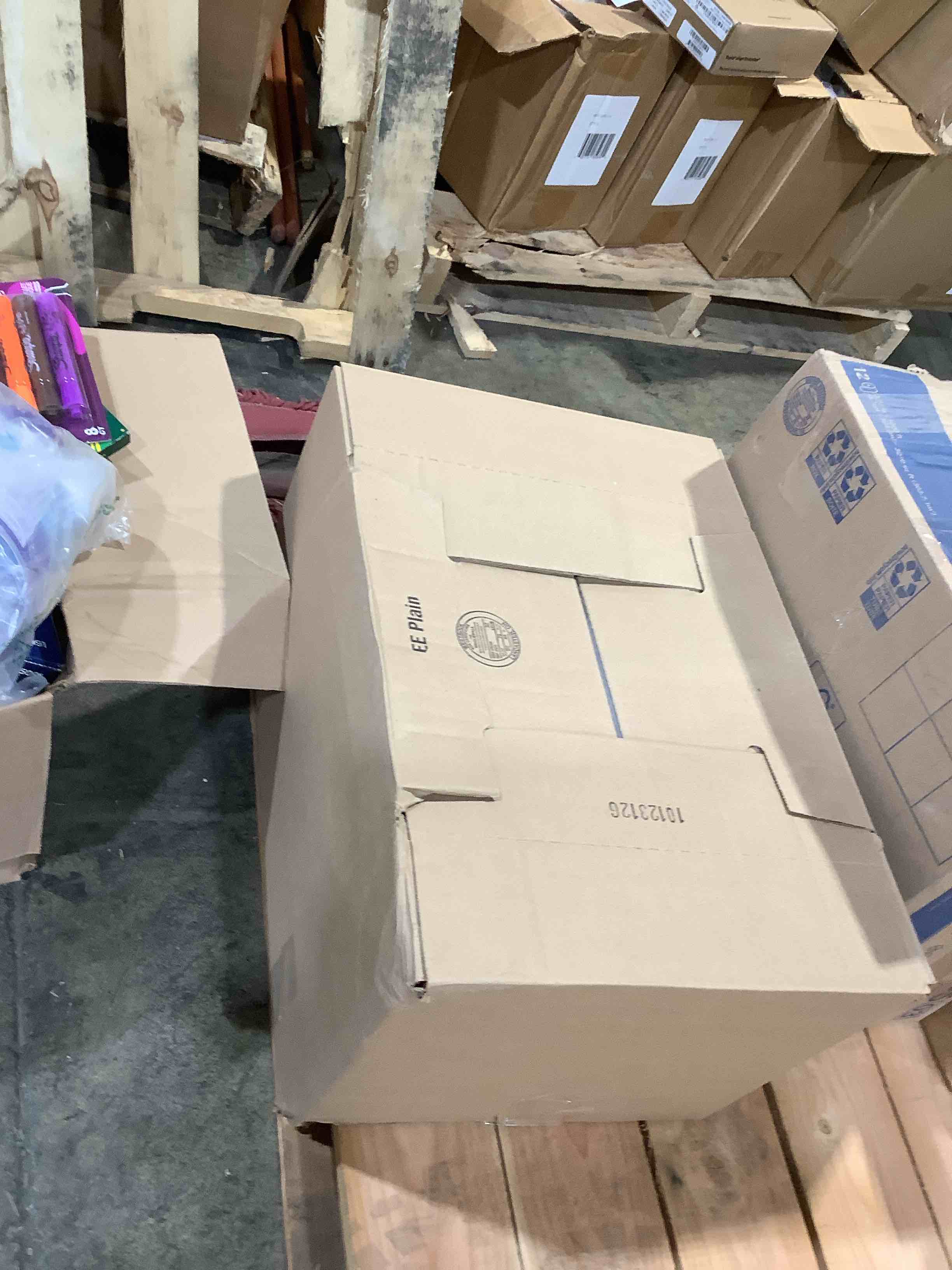 https://s3.amazonaws.com/lotting-images-prod/GRA3699646_1757963840664.jpeg