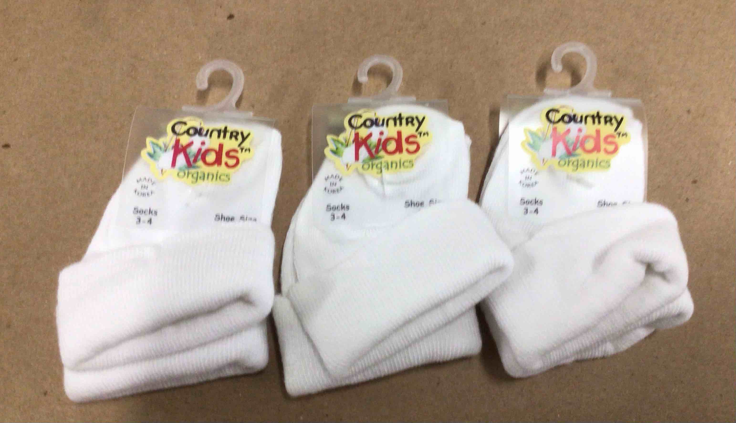 Size 0-3 Months Country Kids Organics Cotton Bootie Socks, White.