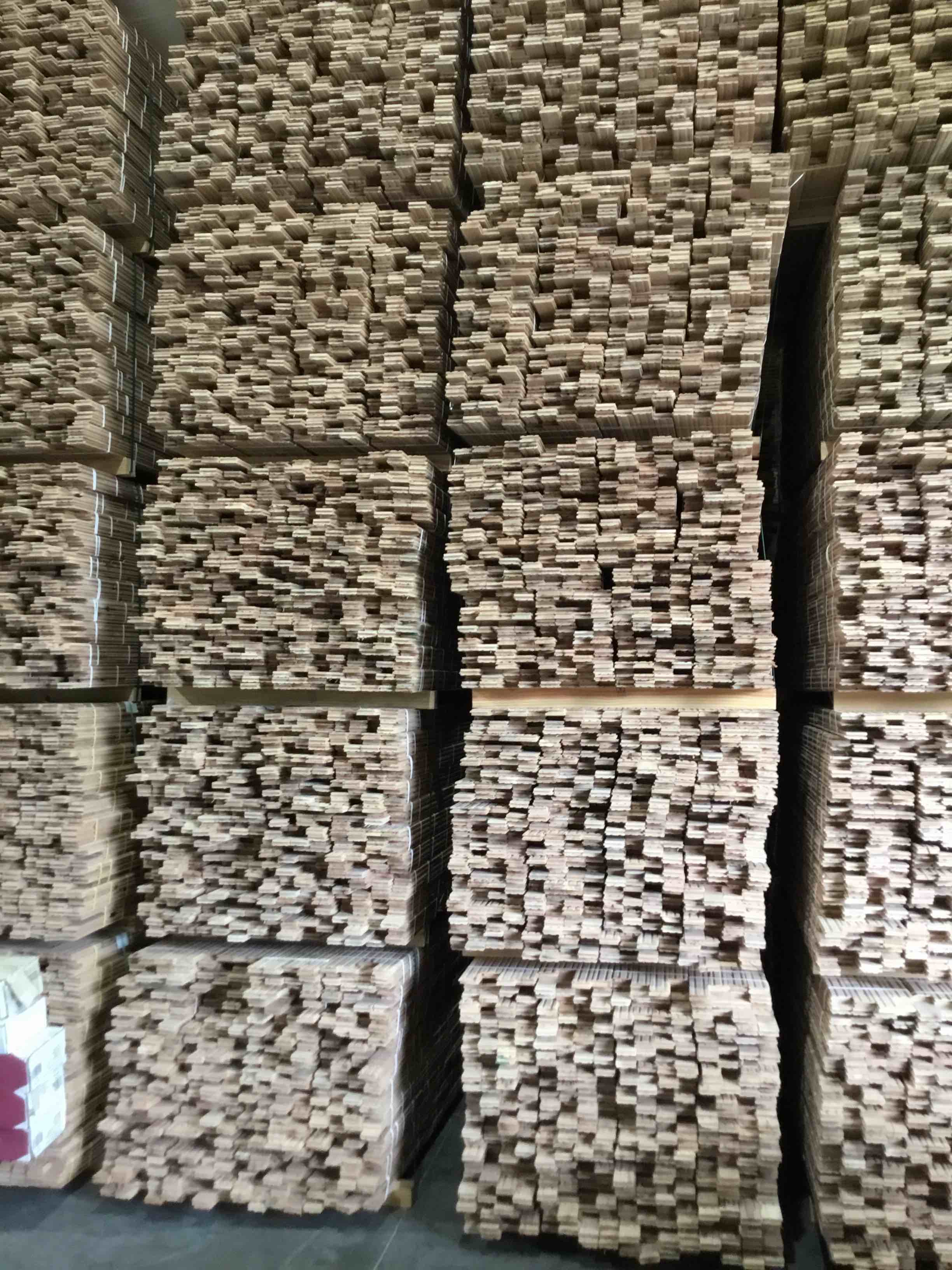 https://s3.amazonaws.com/lotting-images-prod/HTS-325-WhiteOak_1749157593444.jpeg