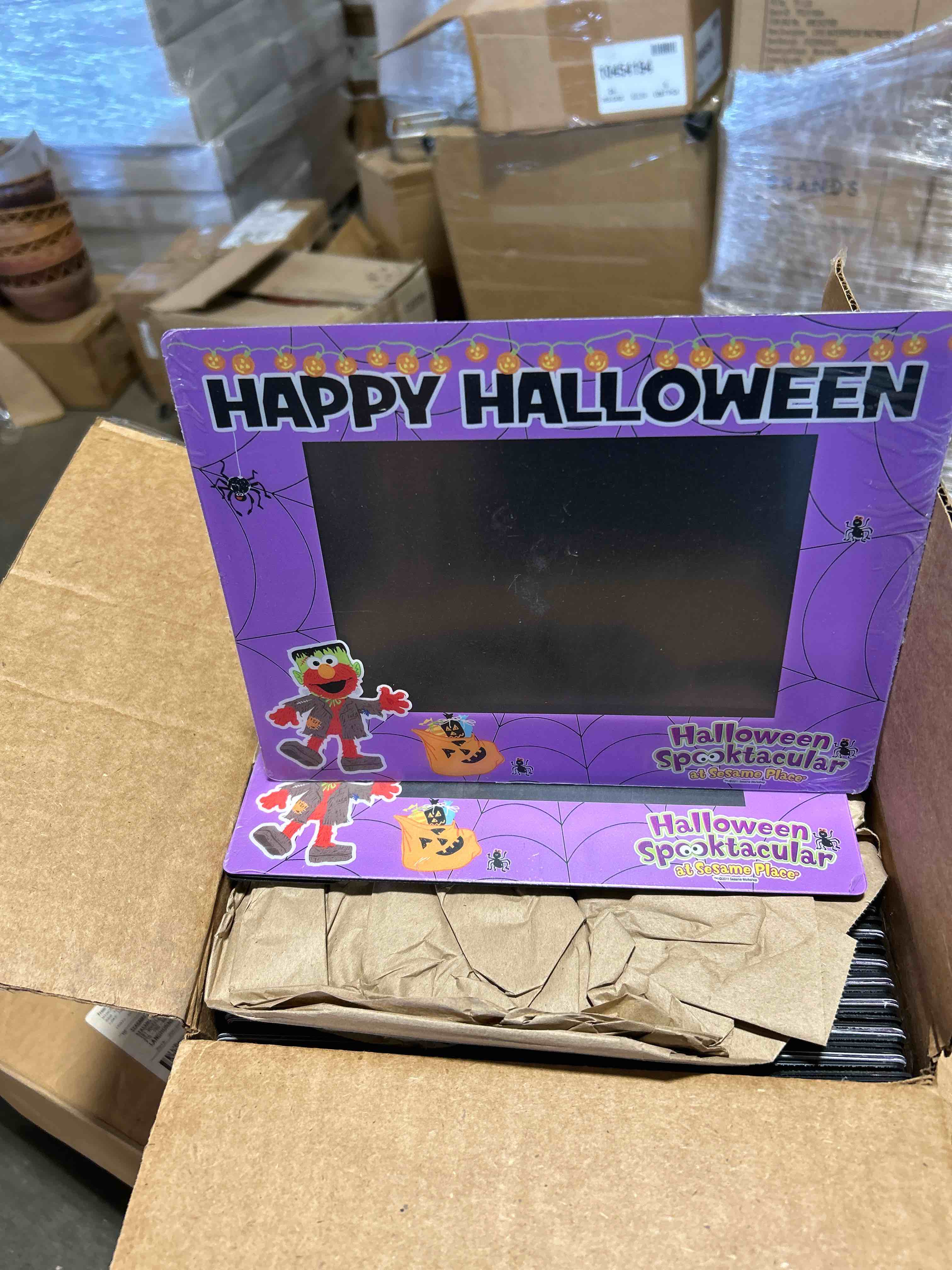 https://s3.amazonaws.com/lotting-images-prod/Halloweenpic_1778606537200.jpeg