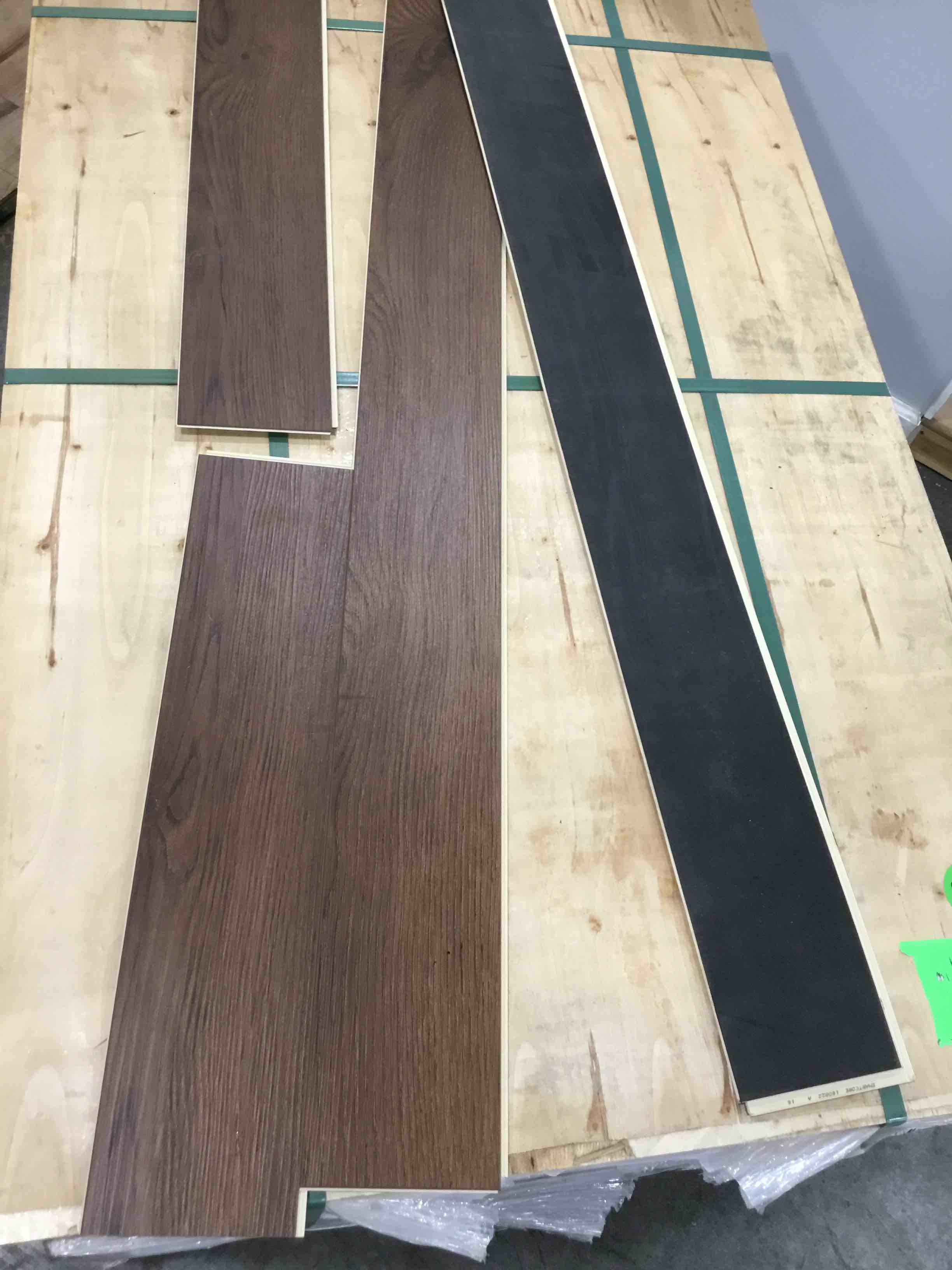 https://s3.amazonaws.com/lotting-images-prod/HilltopSupply/GRA3454428_1754328118622.jpeg