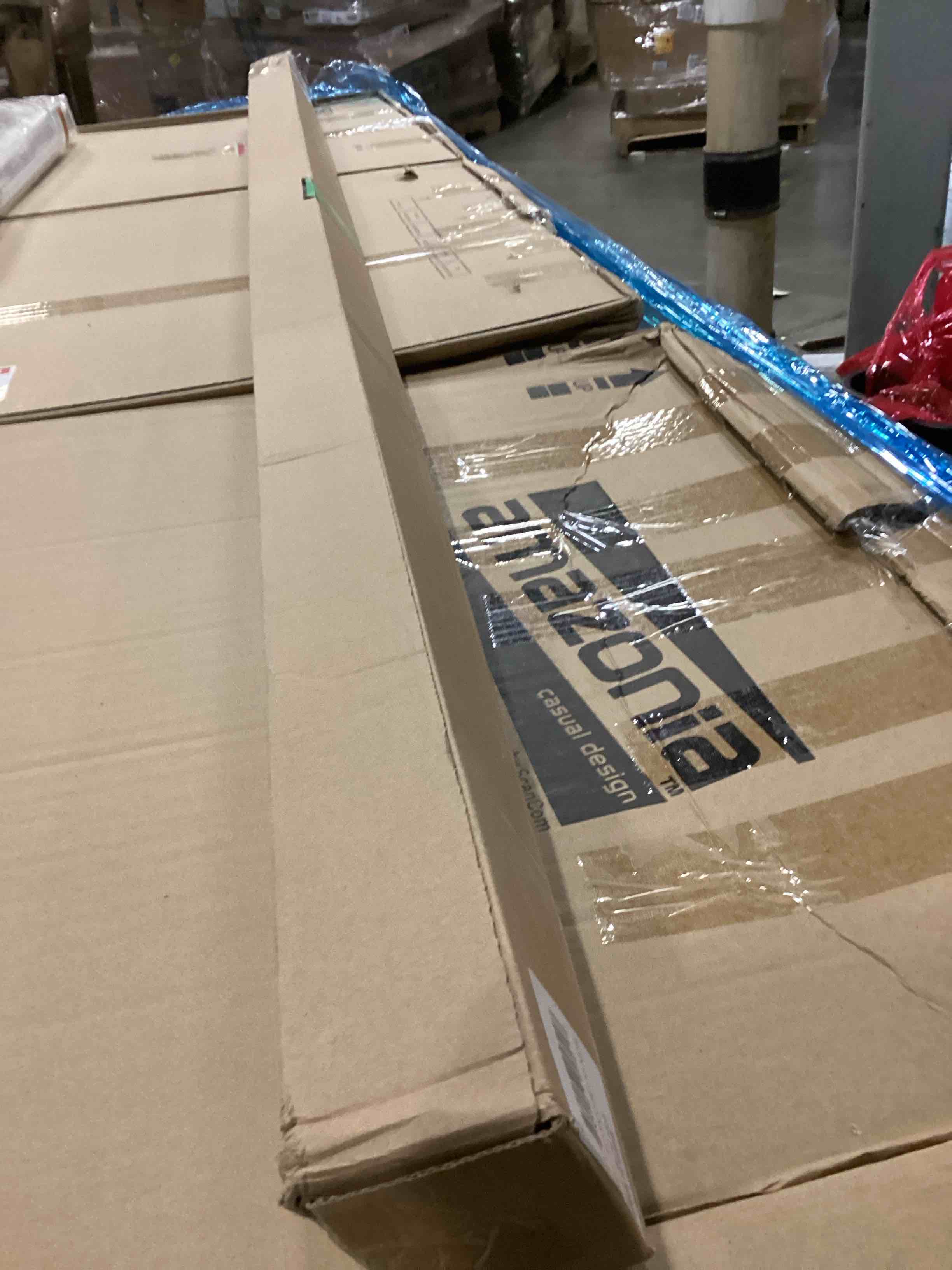 https://s3.amazonaws.com/lotting-images-prod/JOYDECO_1746789809254.jpeg