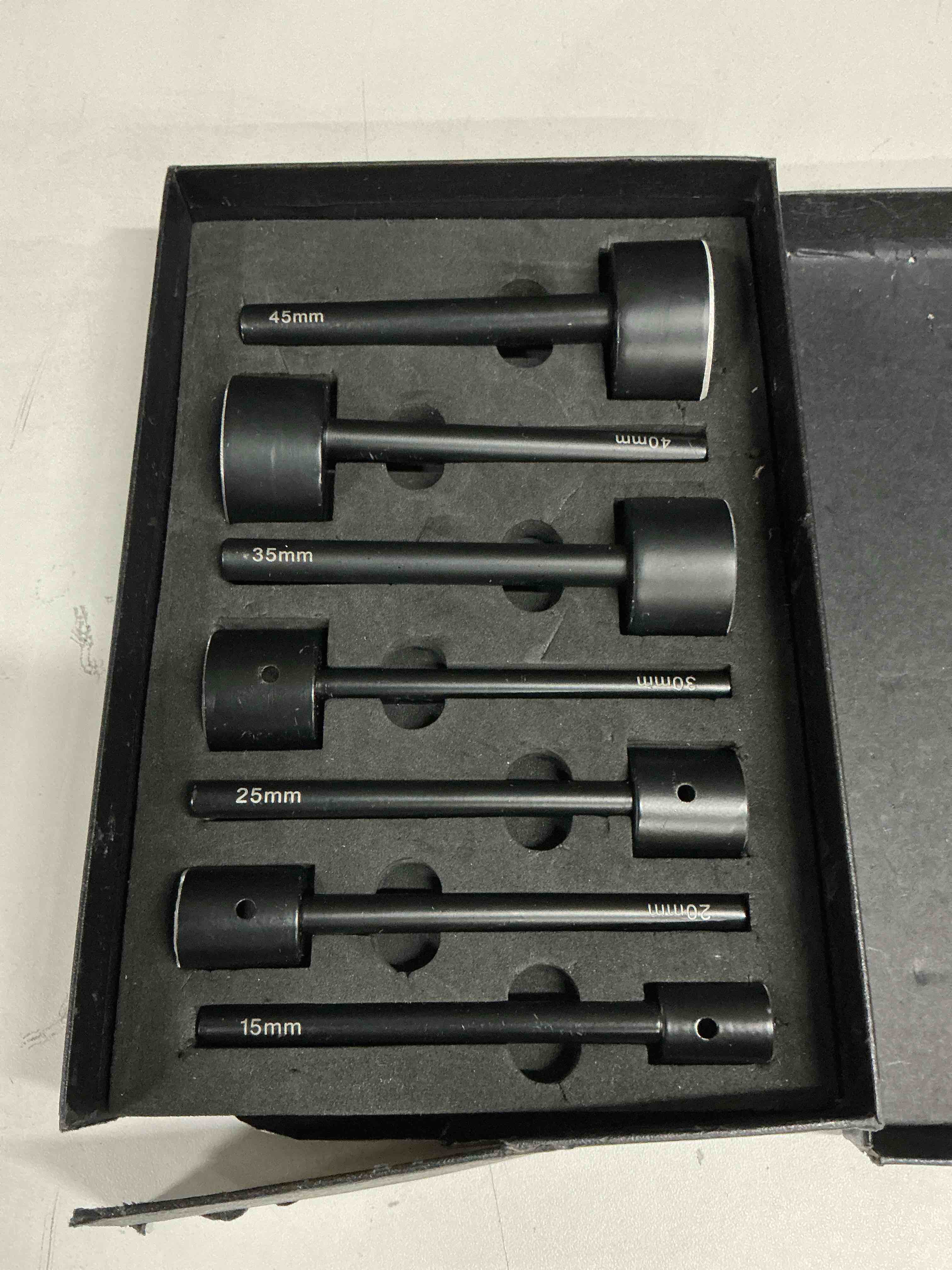 https://s3.amazonaws.com/lotting-images-prod/JacobsTrading/BRN1975638_1776177644241.jpeg