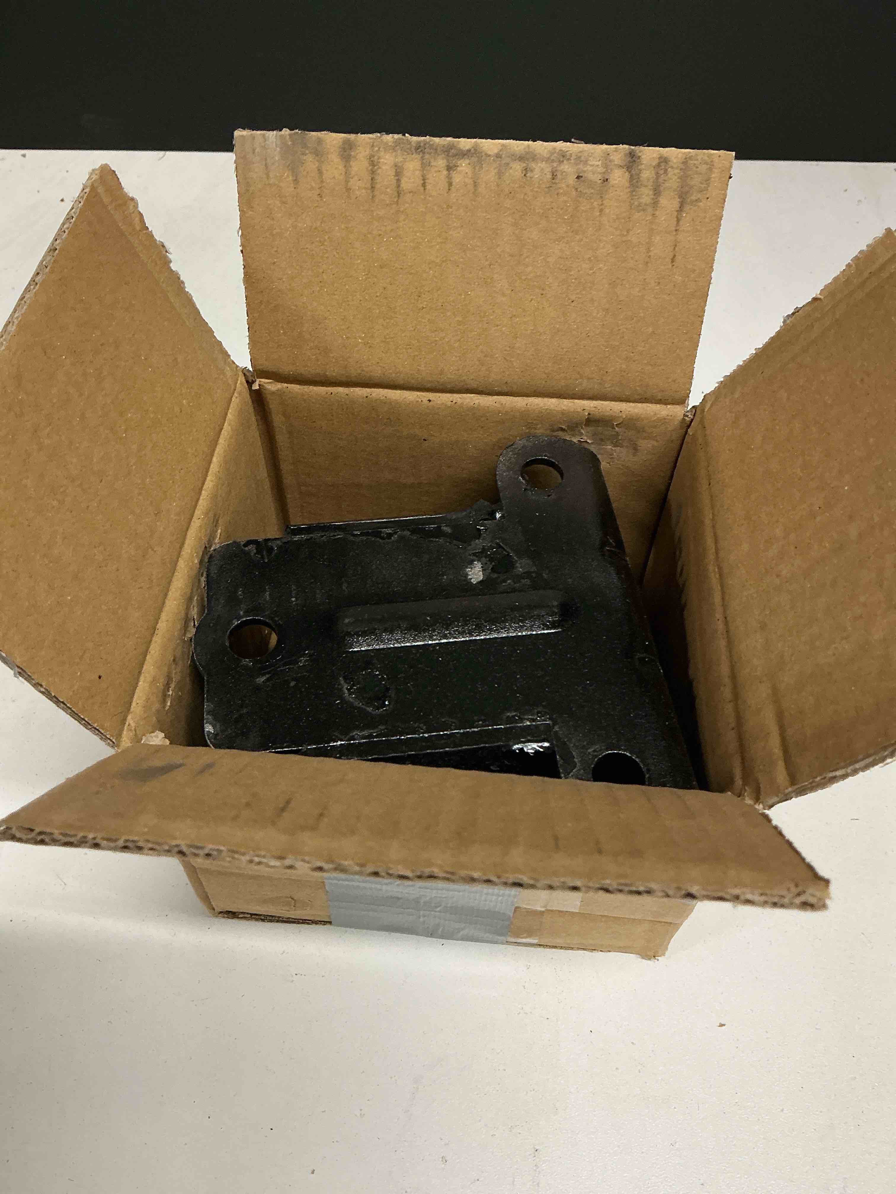 https://s3.amazonaws.com/lotting-images-prod/JacobsTrading/BRN1976081_1776352095280.jpeg