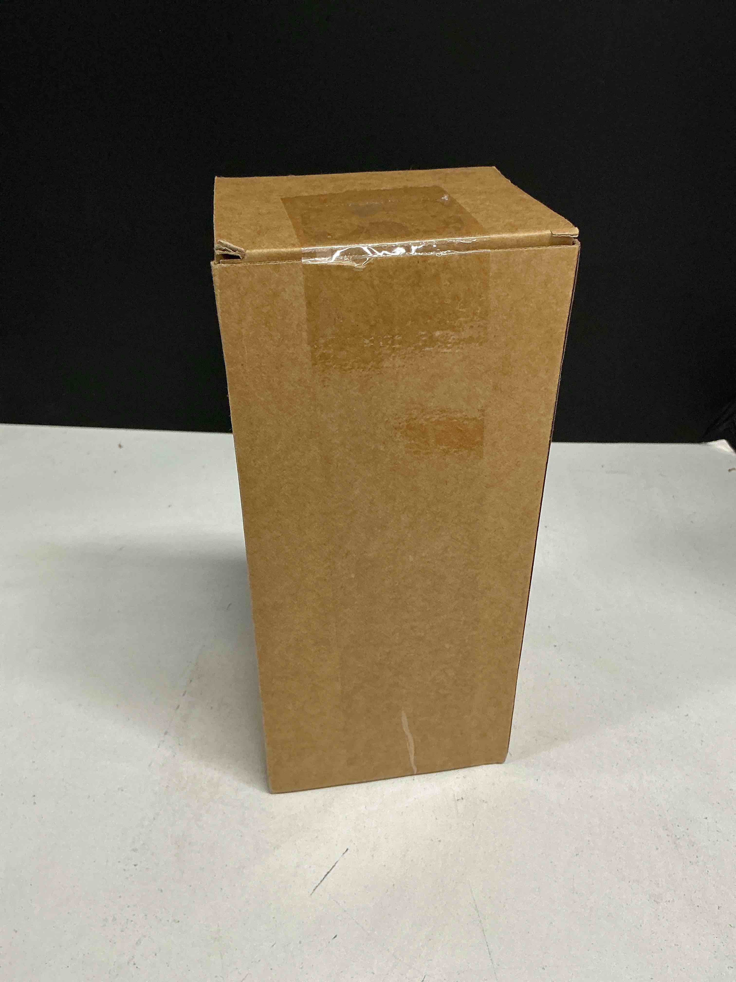 https://s3.amazonaws.com/lotting-images-prod/JacobsTrading/PNK4828224_1779898961280.jpeg