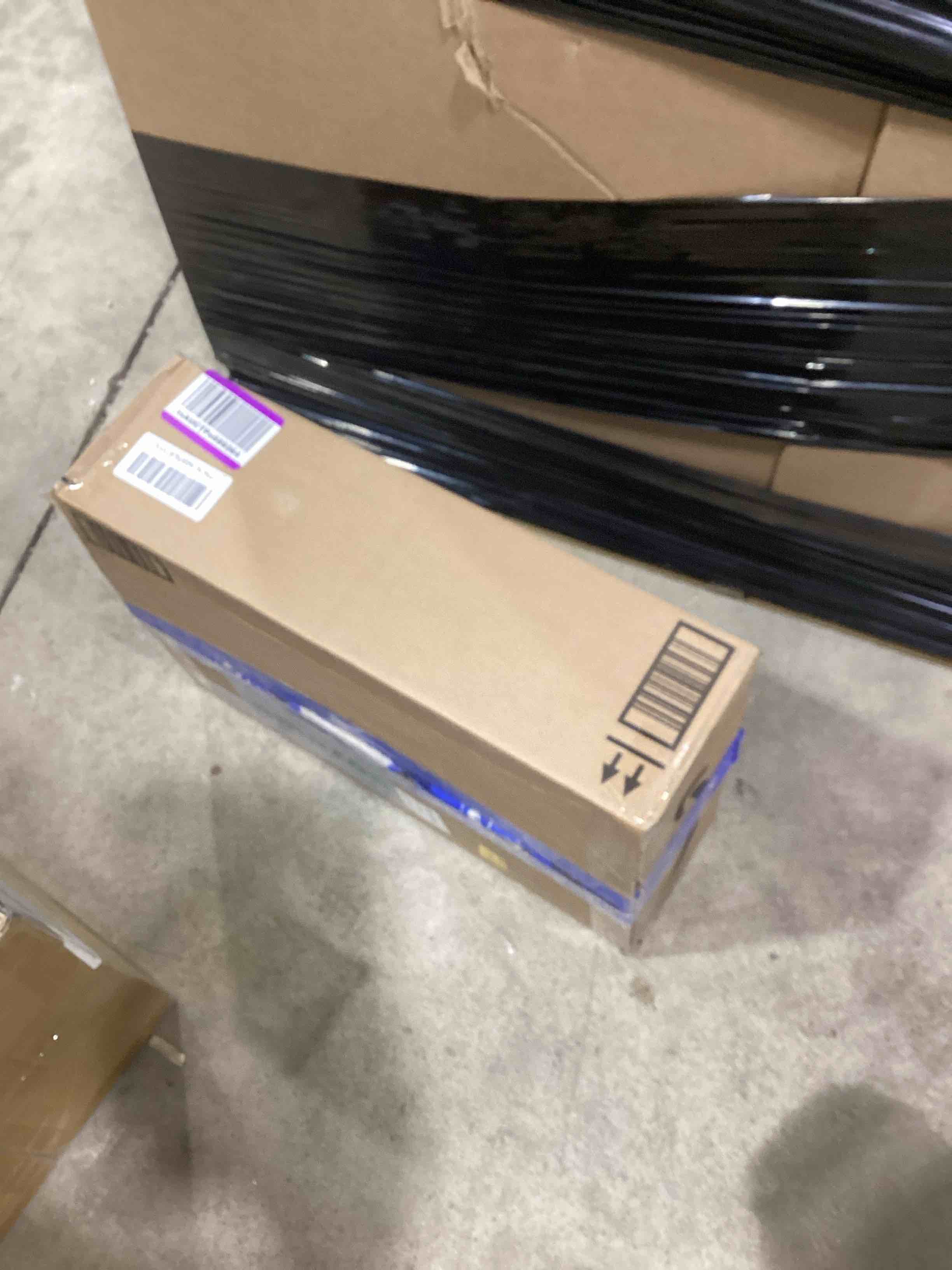 Condition photo showing Good Condition for slushie machine storage bag frozen drink maker, dust-proof, easy to carry, perfect for outdoor gathering, black