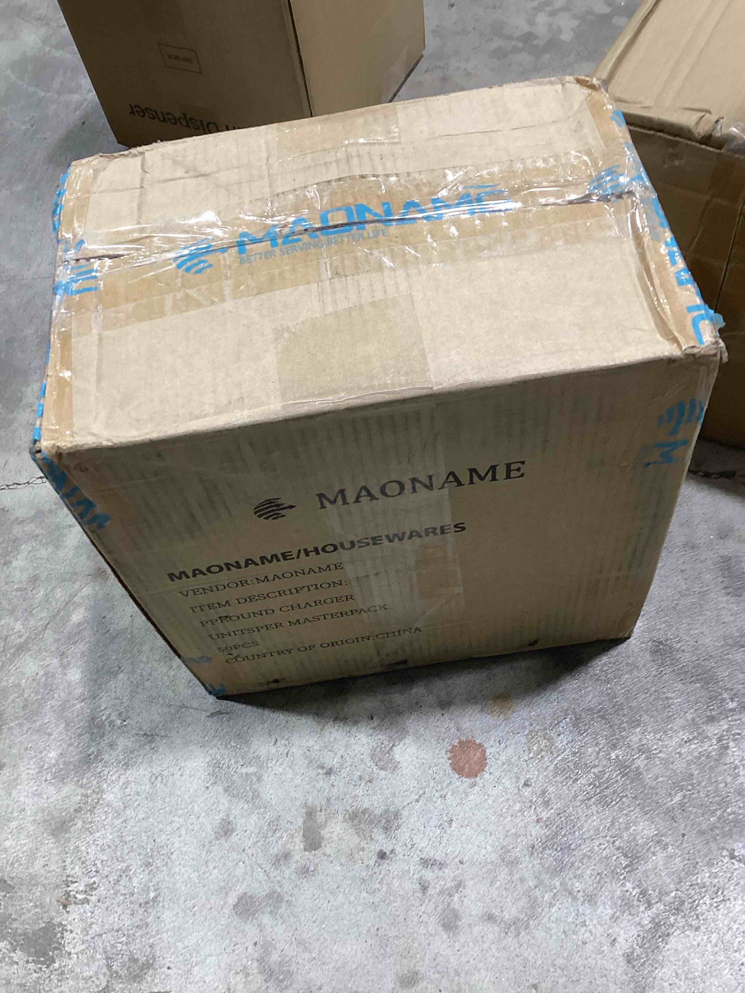 Condition photo showing Good Condition for maoname 50 pcs foil gold charger plates bulk, 13 inch beaded plate chargers for dinner plate, plastic round chargers for table setting, wedding