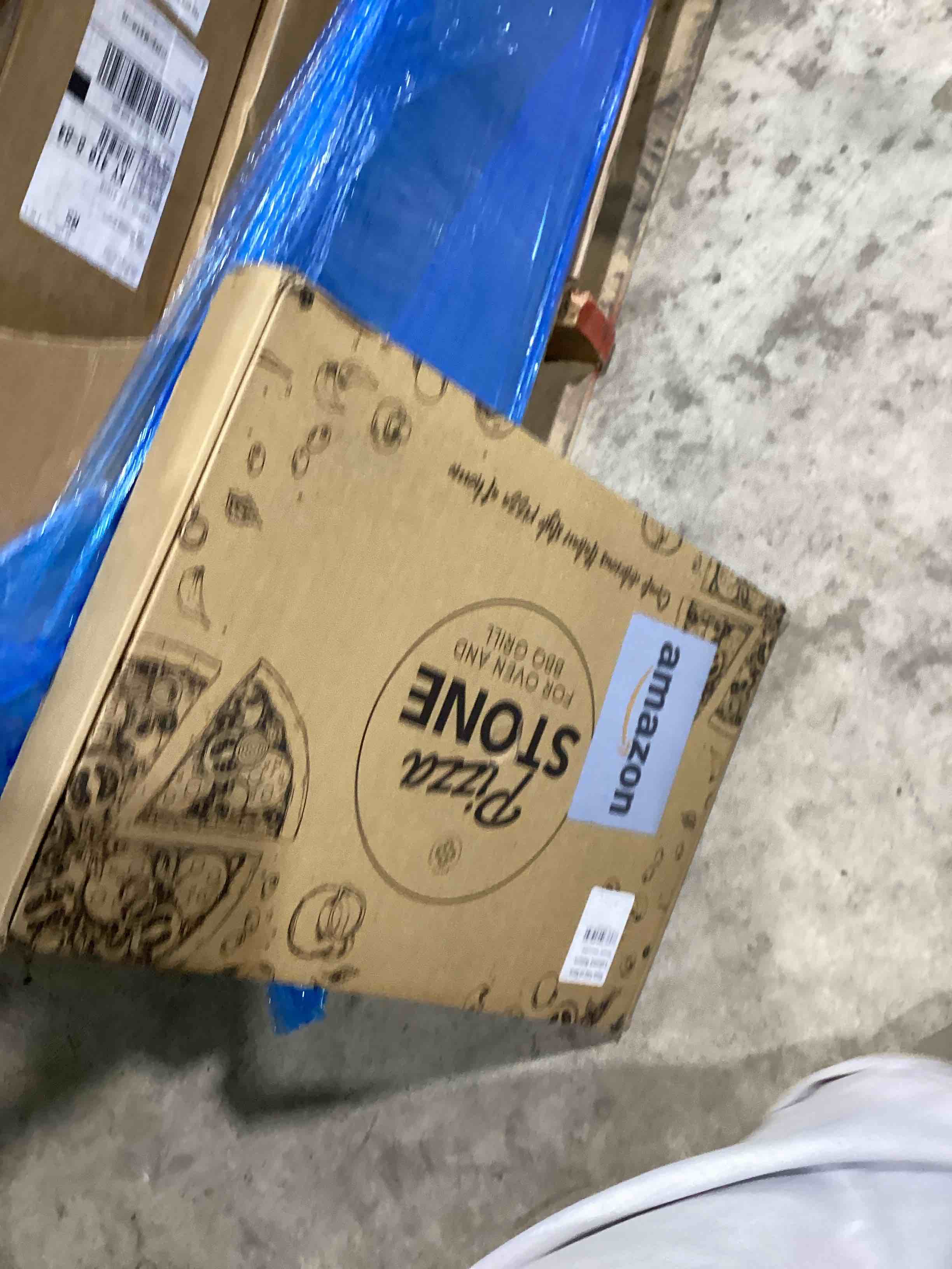 Condition photo showing Good Condition for baking stone for oven 20 inch, with silicone mat and dough tool - large baking stone for bread and pizza - oven stone - rectangular cordierite bread stone 20" x 13.5" x 0.6" 20 inch x 13.5 inch x 0.6 inch