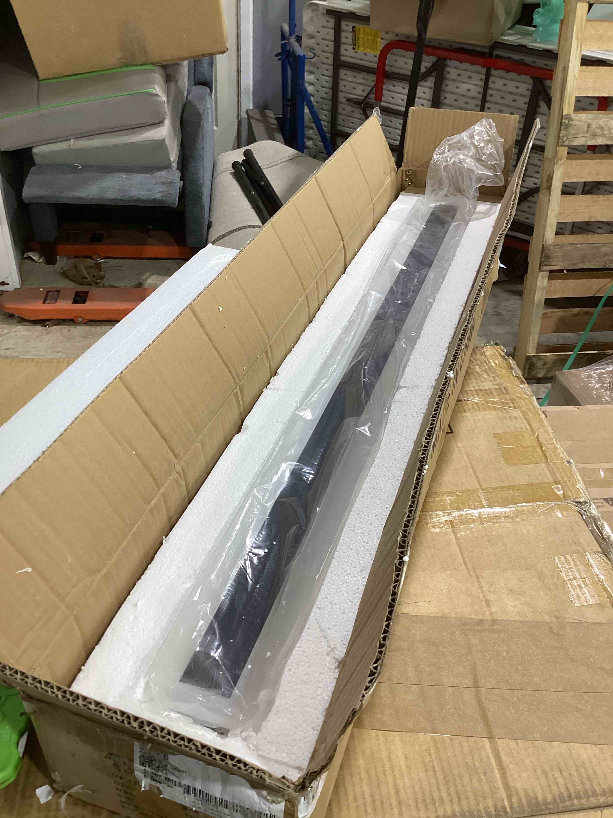 Condition photo showing Good Condition for barde slender sideway outdoor hardwired bar wall sconce with led light source