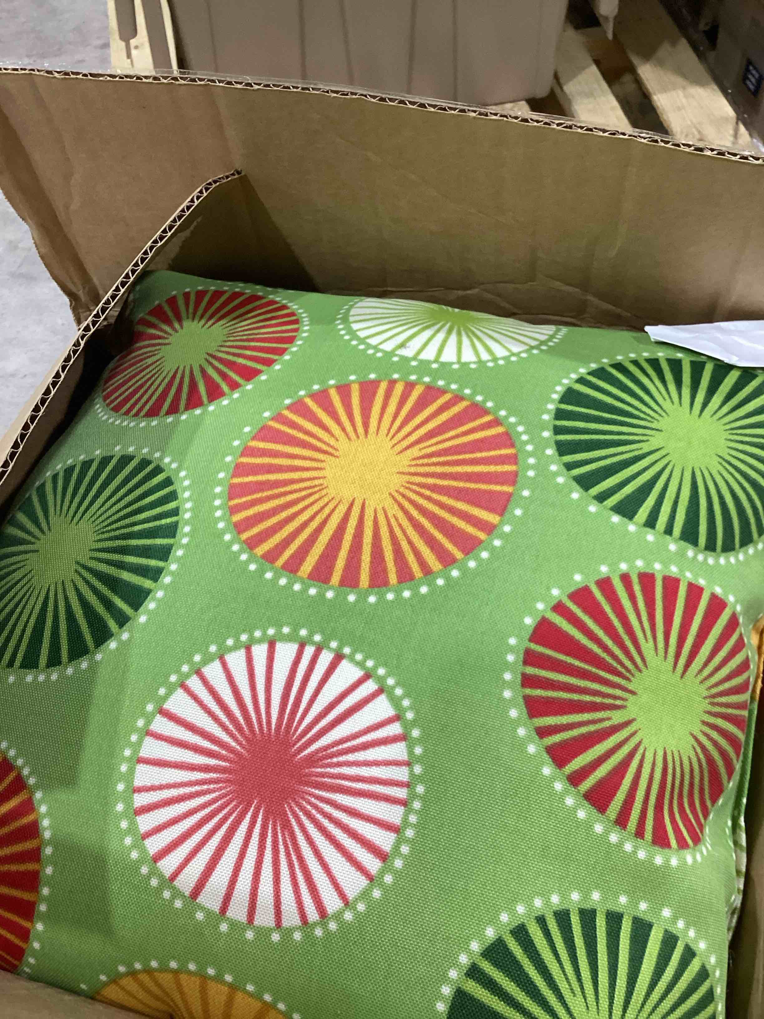 Condition photo showing Good Condition for outdoor cushion collection indoor/outdoor floral throw pillow set of 4