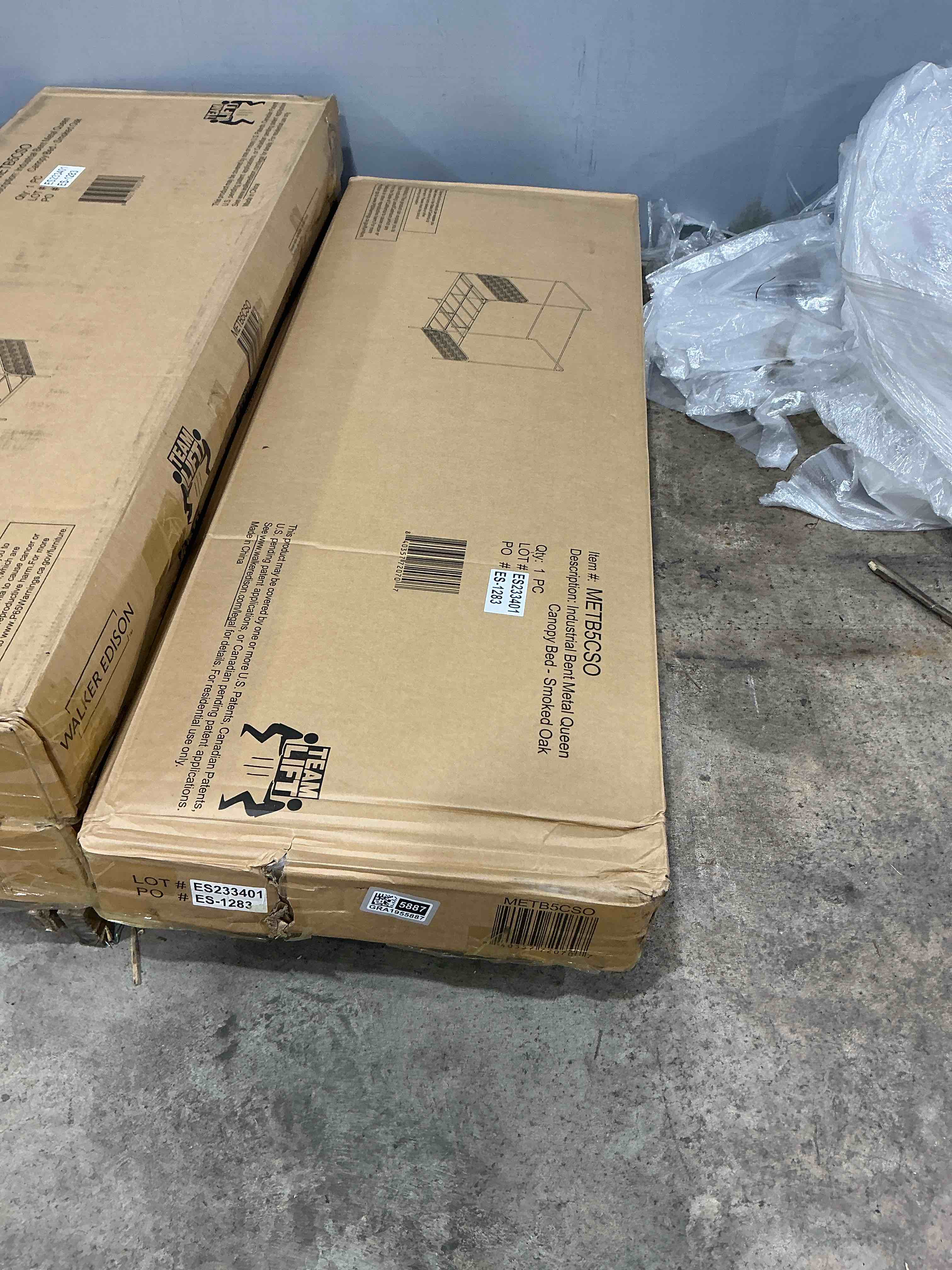 Condition photo showing New/Like New for Walker Edison Queen Modern Metal Canopy Frame Bed, Queen Size, Smoked Oak