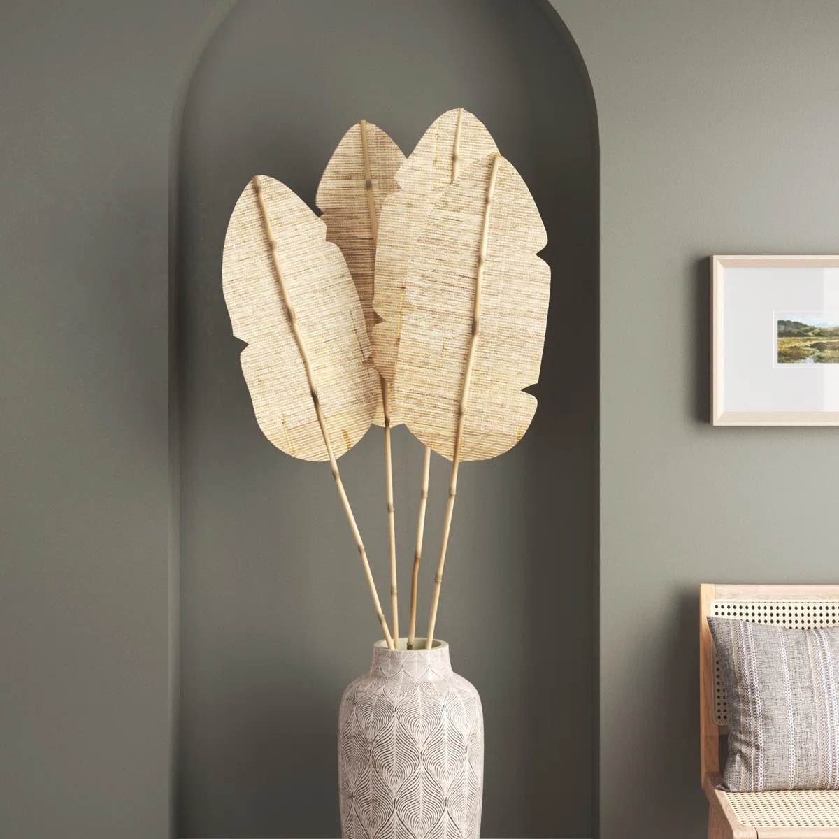 Condition photo showing New/Like New for Cyrus Palm Leaf and Decorative Fan Vase Fillers Sculpture