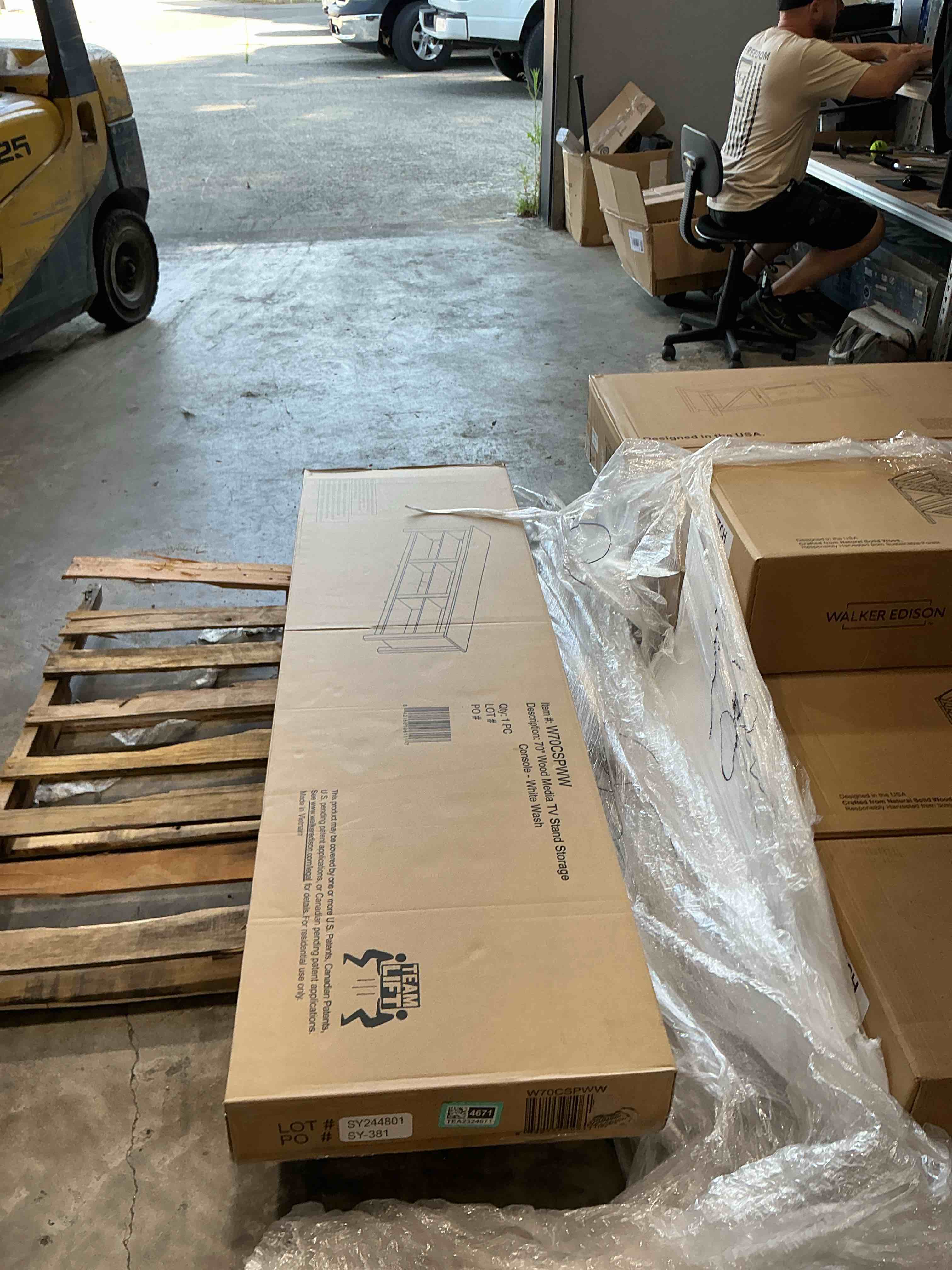 https://s3.amazonaws.com/lotting-images-prod/JasonMadden/TEA2324671_1753132507796.jpeg