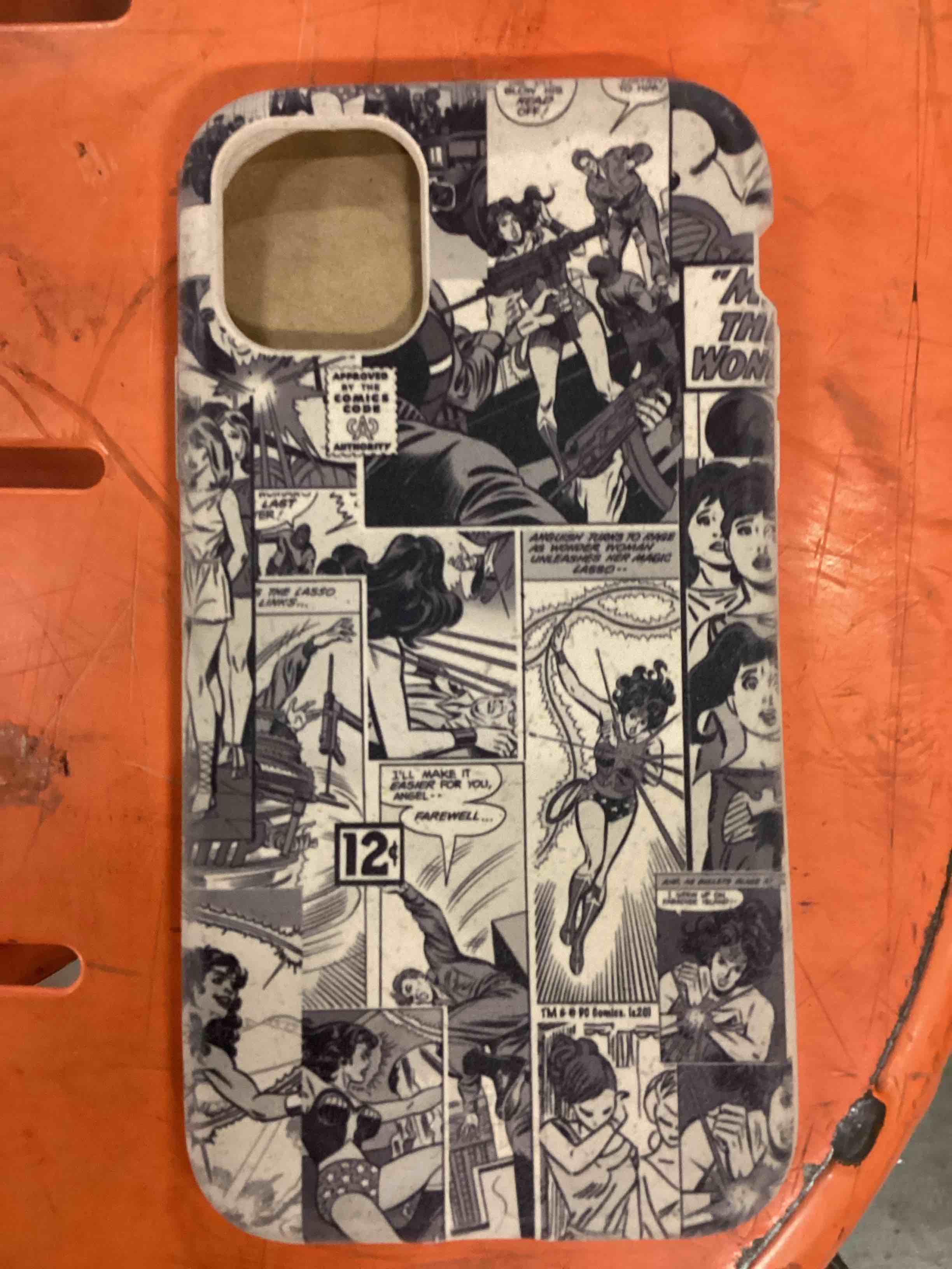 pela eco-friendly phone case for apple iphone 11- seashell-wonder women 50192 (phone case lot)