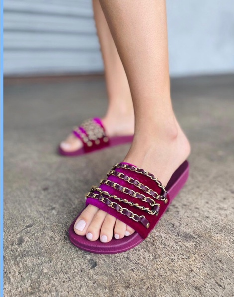 Women’s Size 7 Bamboo Cozy-03 Velvet Slide Sandal in Fushia