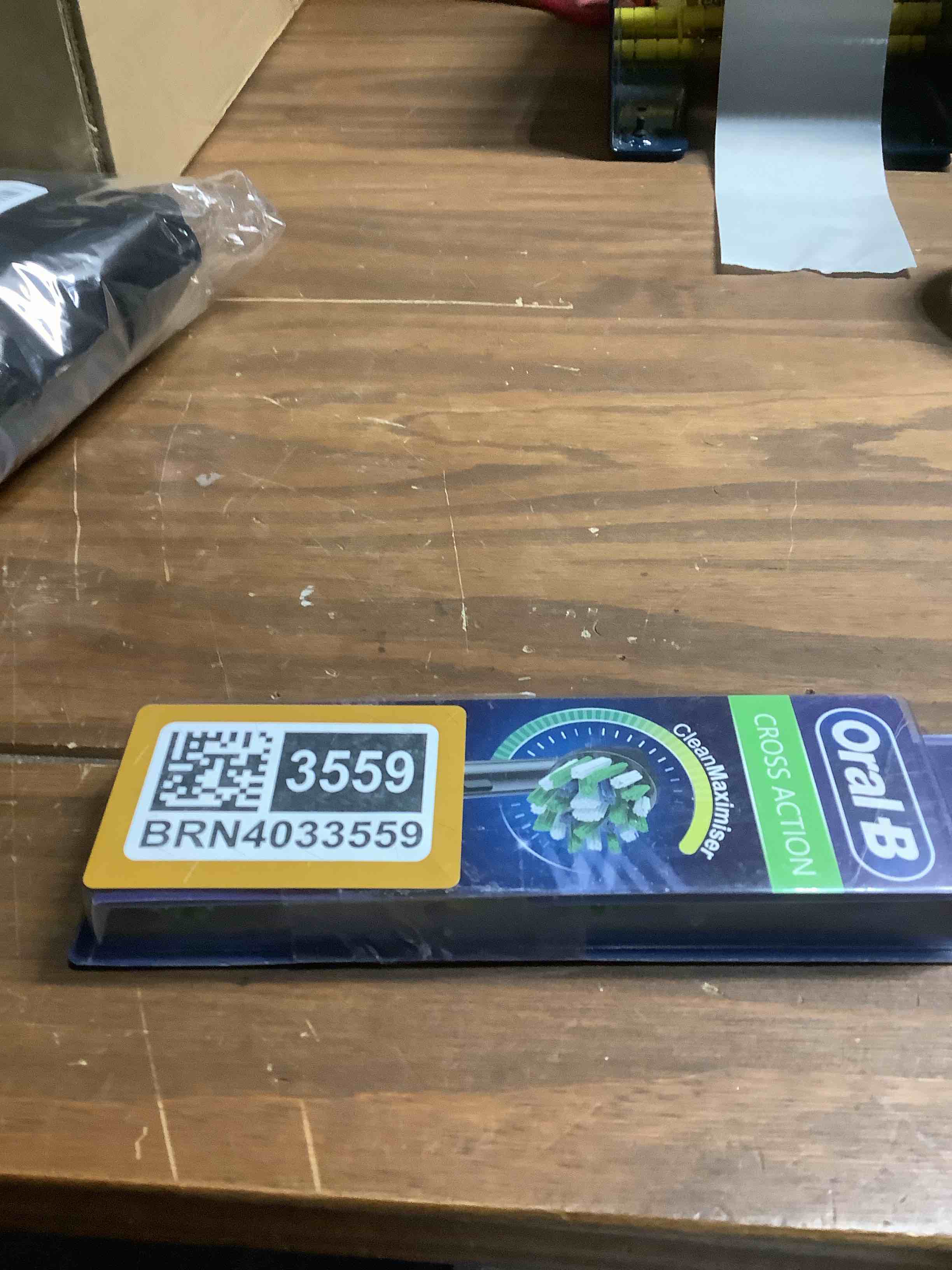 Oral-B Crossaction Black Edition Replacement Heads with Cleanmaximiser Technology