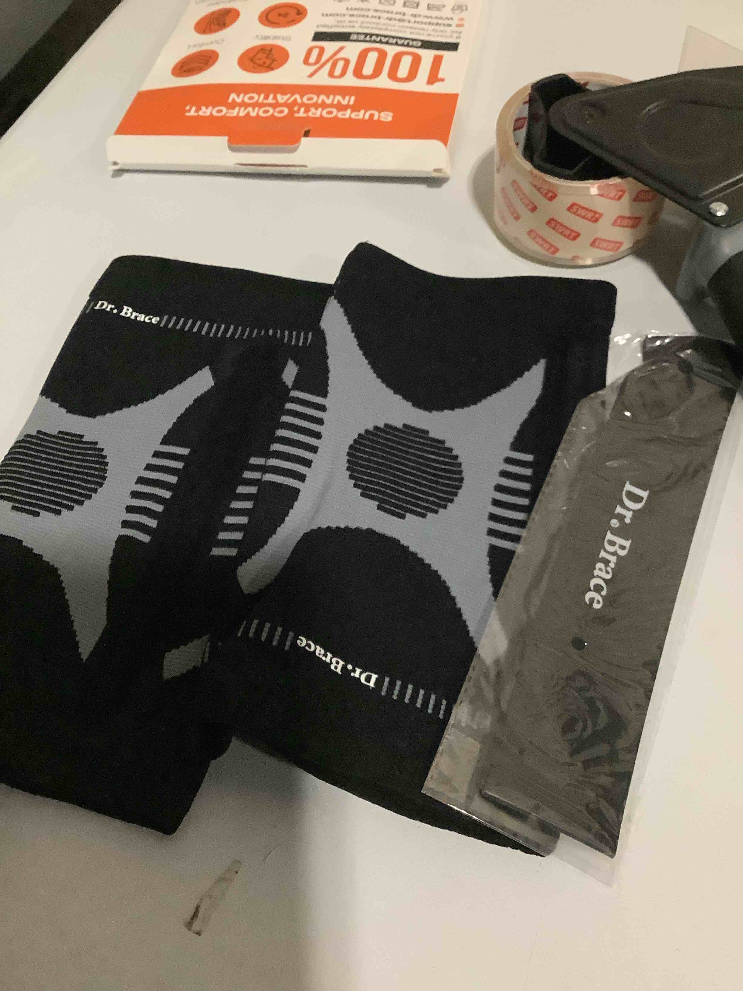 Condition photo showing Good Condition for DR. BRACE ELITE Knee Brace with Size Stabilizer (2 Pack) Knee Brace for Women & Men, Workout, Sports, Daily Knee Compression Sleeve for Maximum Knee Pain Support & Fast Recovery (Mercury, Medium) A Mercury Medium