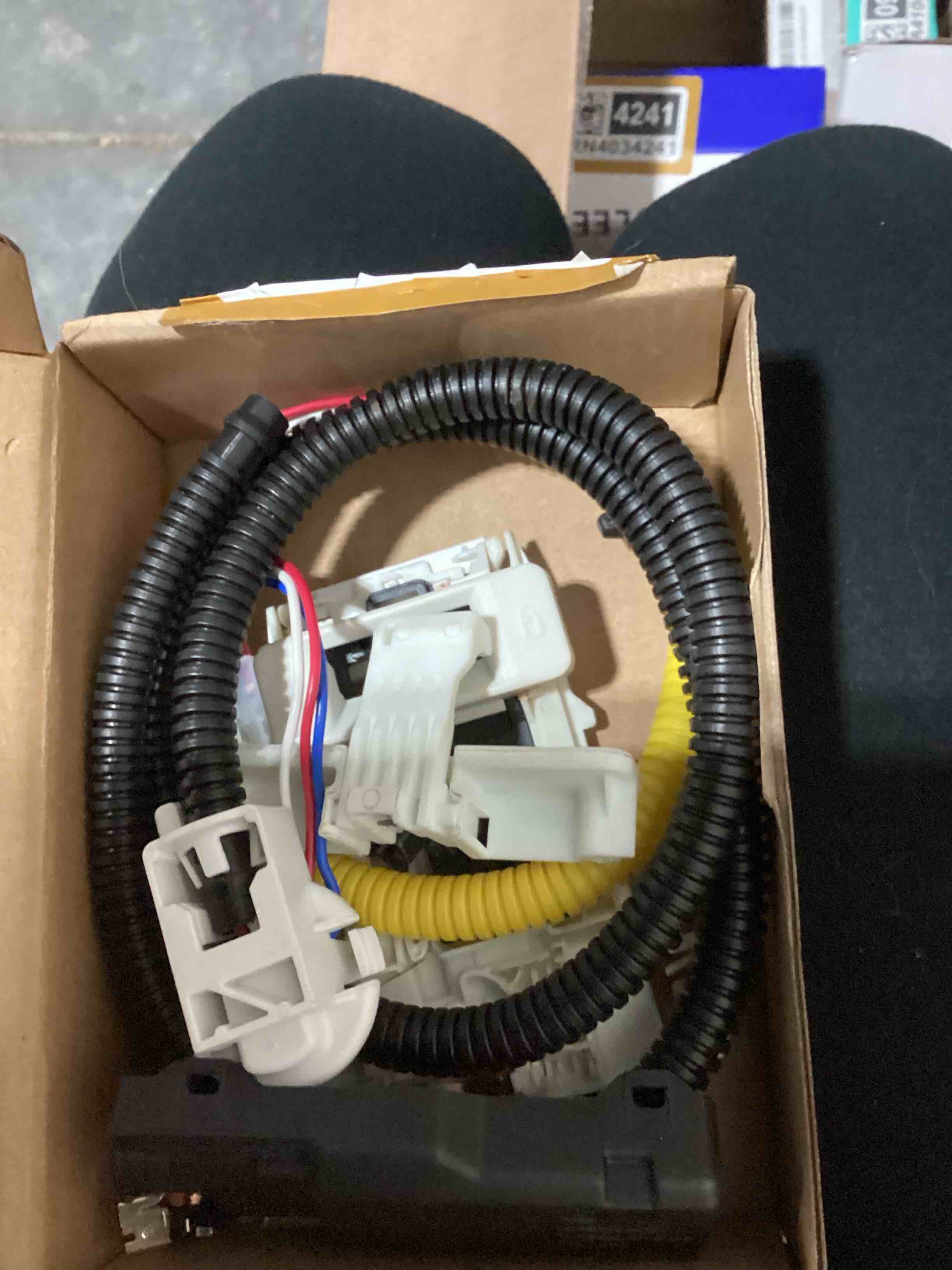 Condition photo showing Good Condition for Upgrade W11307244 Lid Lock and W10837741 Door Strike,Washer Door or Lid Won't Work,Fit for whirlpool(110 200 500 Series) maytag amana kenmore roper Washing Machine,Replace W10682535 W10838613,3-Wire