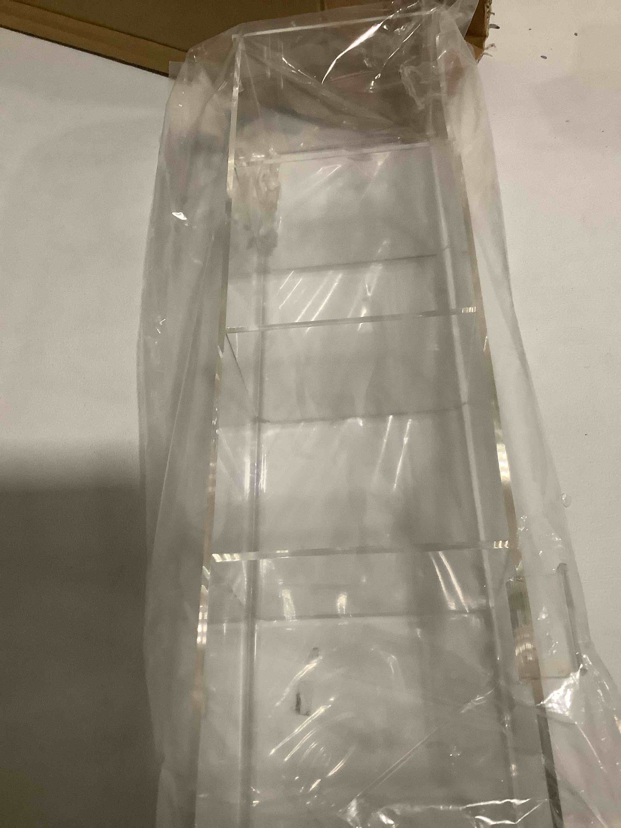 Condition photo showing Good Condition for Slatwall Acrylic Retail Tray Four Compartment 15.75" Wide x 4.75" Deep Dump Bin Clear Product Merchandise Storage Caddy for Businesses by Marketing Holders 1 4 Sections