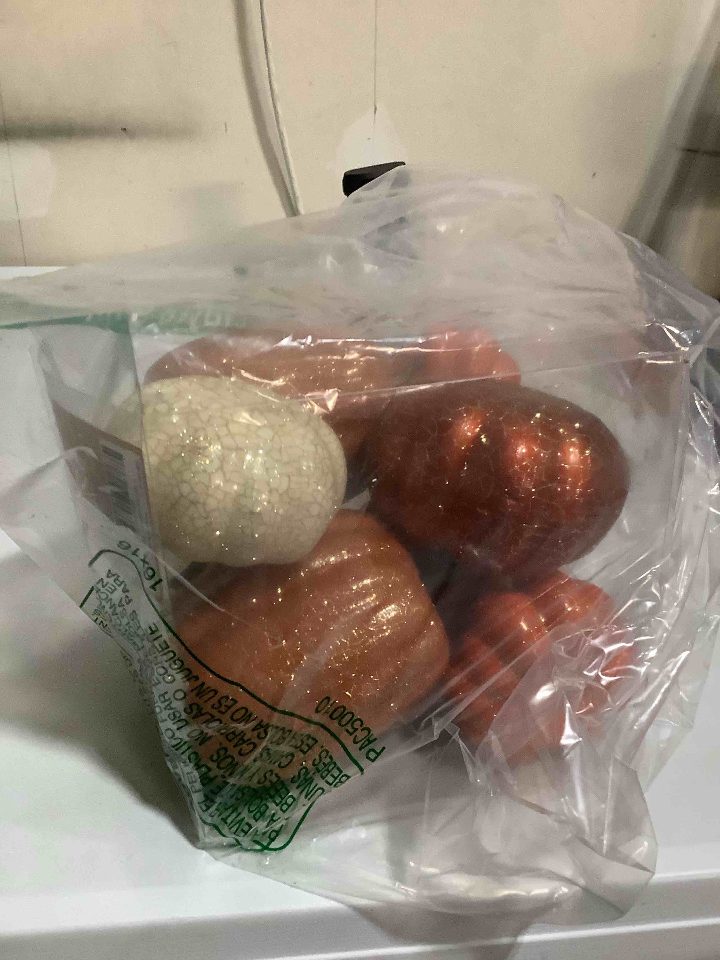 Condition photo showing Good Condition for Artgar Pumpkin Decor, 8PCS Halloween Pumpkin, Metal Cracked Design Foam Pumpkins for Halloween Thanksgiving Fall Home Table Indoor Outdoor Decorations