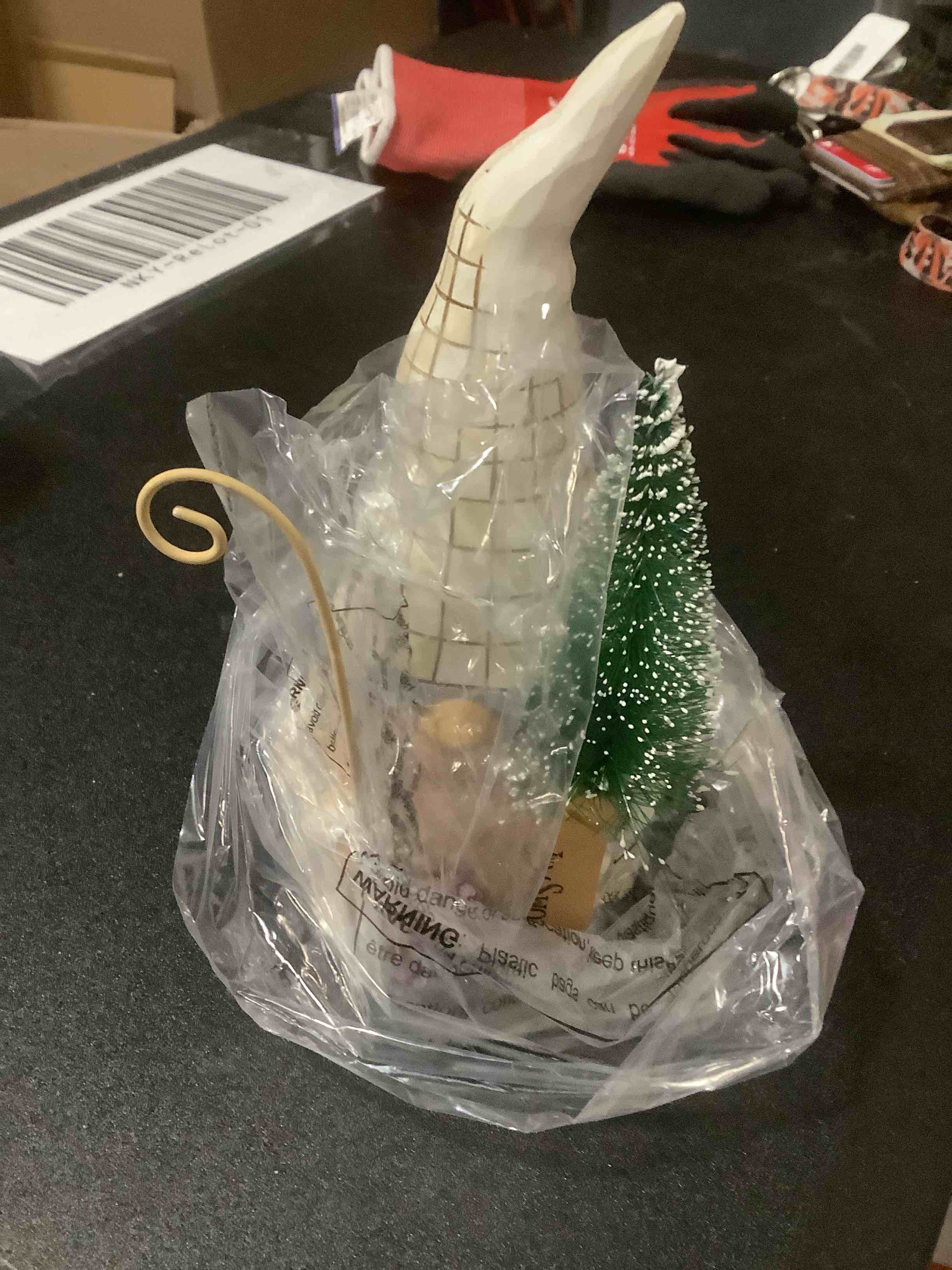 Condition photo showing Good Condition for Enesco Jim Shore Heartwood Creek White Woodland Gnome with Pinecone and Sisal Tree Figurine- Stone Resin Hand Painted Crafted Collectible Gnomes Figurines Home Decor Statue, 6.89 Inch