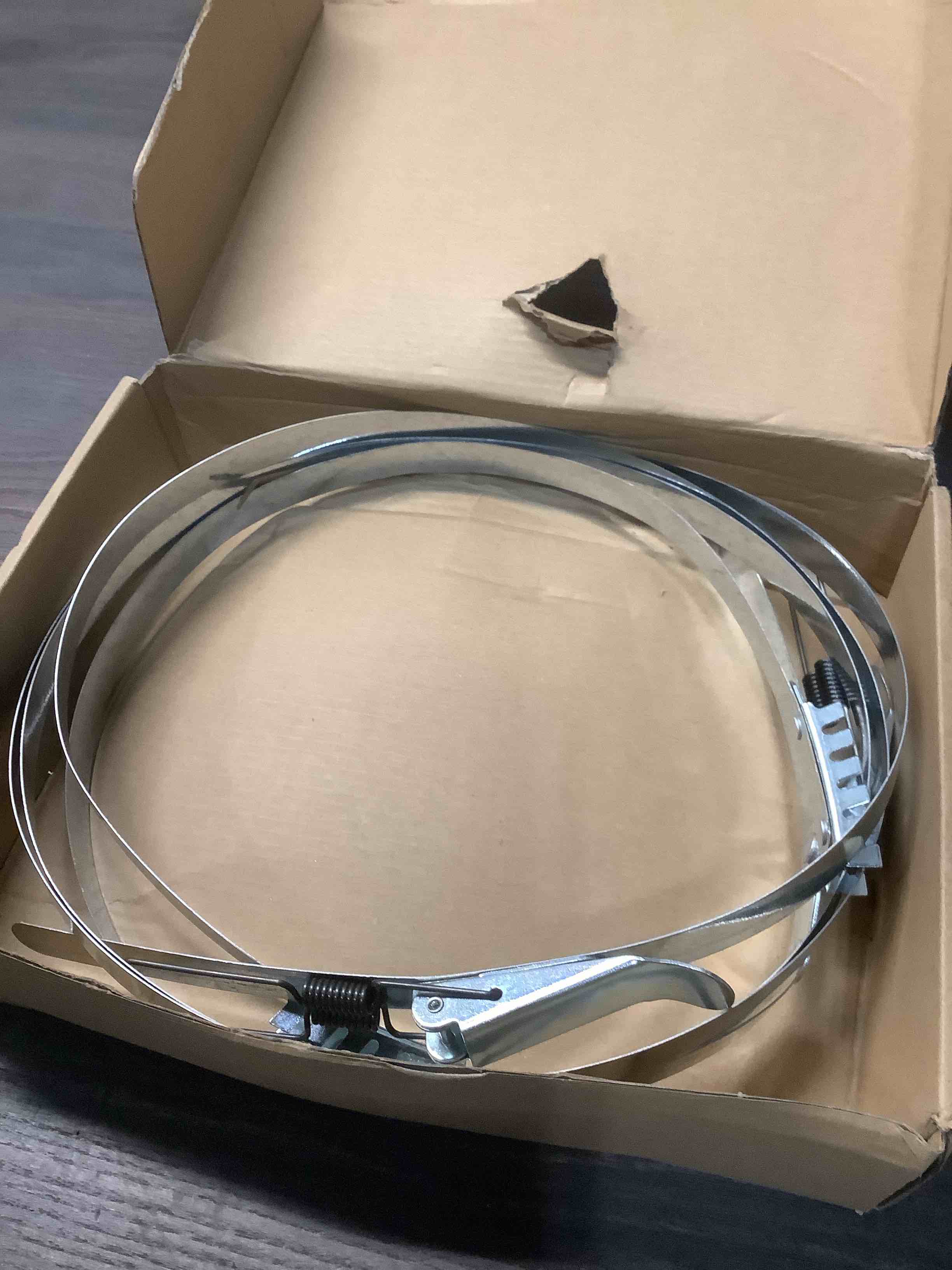 Condition photo showing Good Condition for Moxweyeni 2 Pcs 19-1/8 Inch Band Clamp for Dust Collector Collection Bags Band Clamps Woodworking Fit for 18-7/8" to 19-27/64" Diameter, Iron